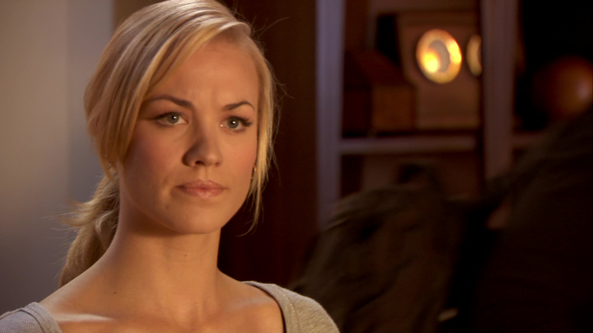 Chuck_2x12_ChuckVersustheThirdDimension_0094.jpg Chuck_2x12_ChuckVersustheThirdDimension_0094.jpg