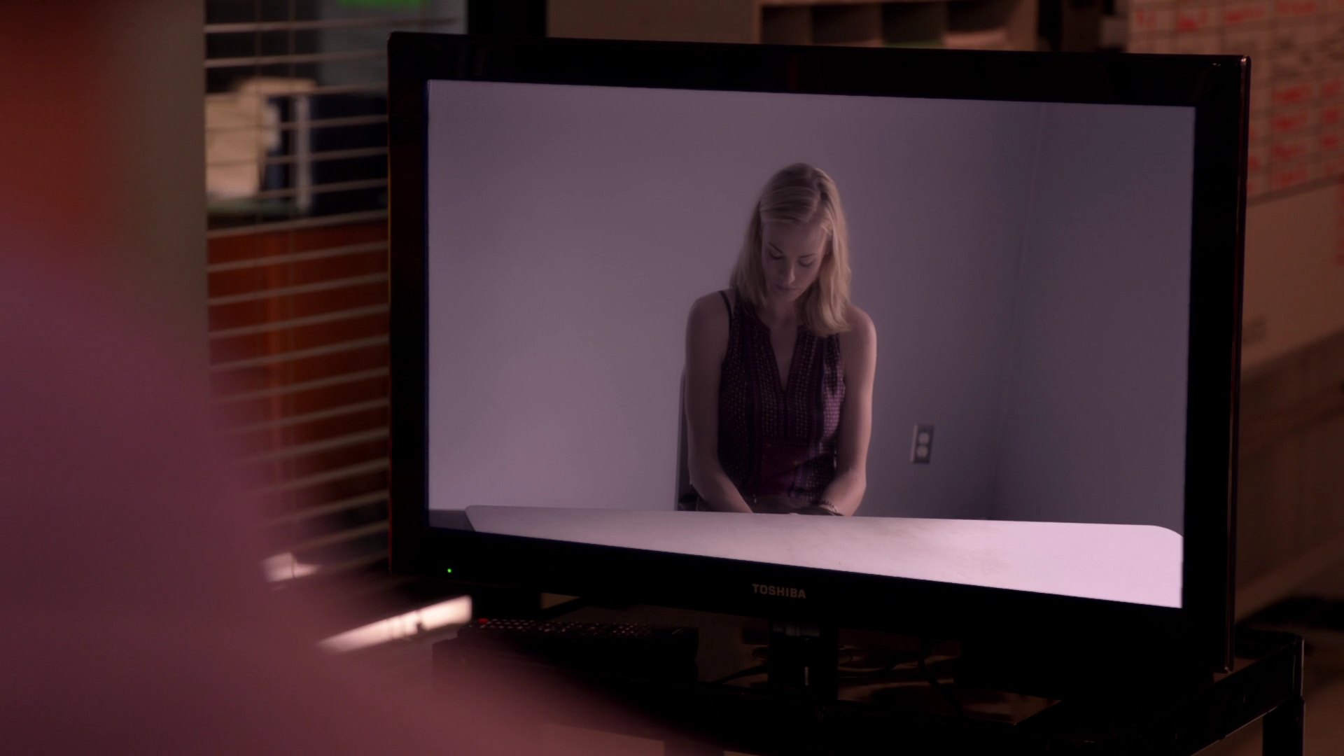 Dexter_7x07_Chemistry_0292.jpg