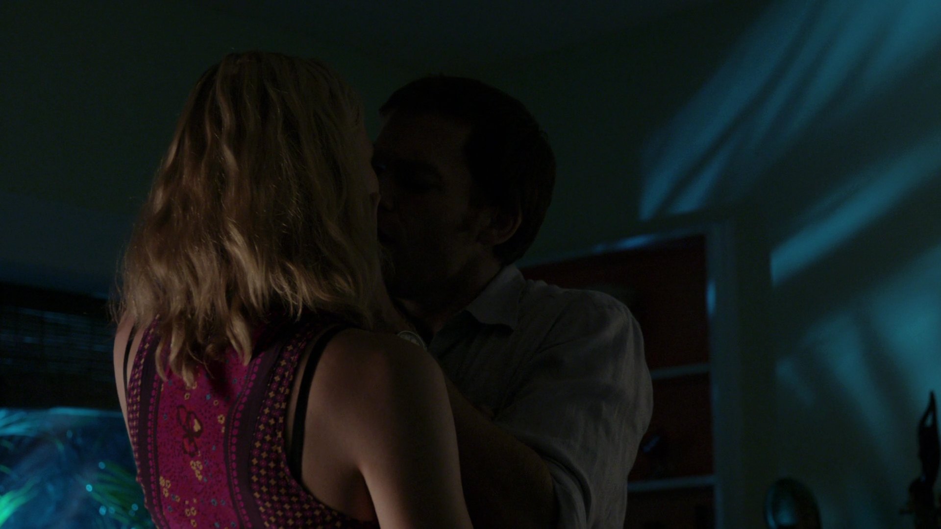 Dexter_7x07_Chemistry_0407.jpg