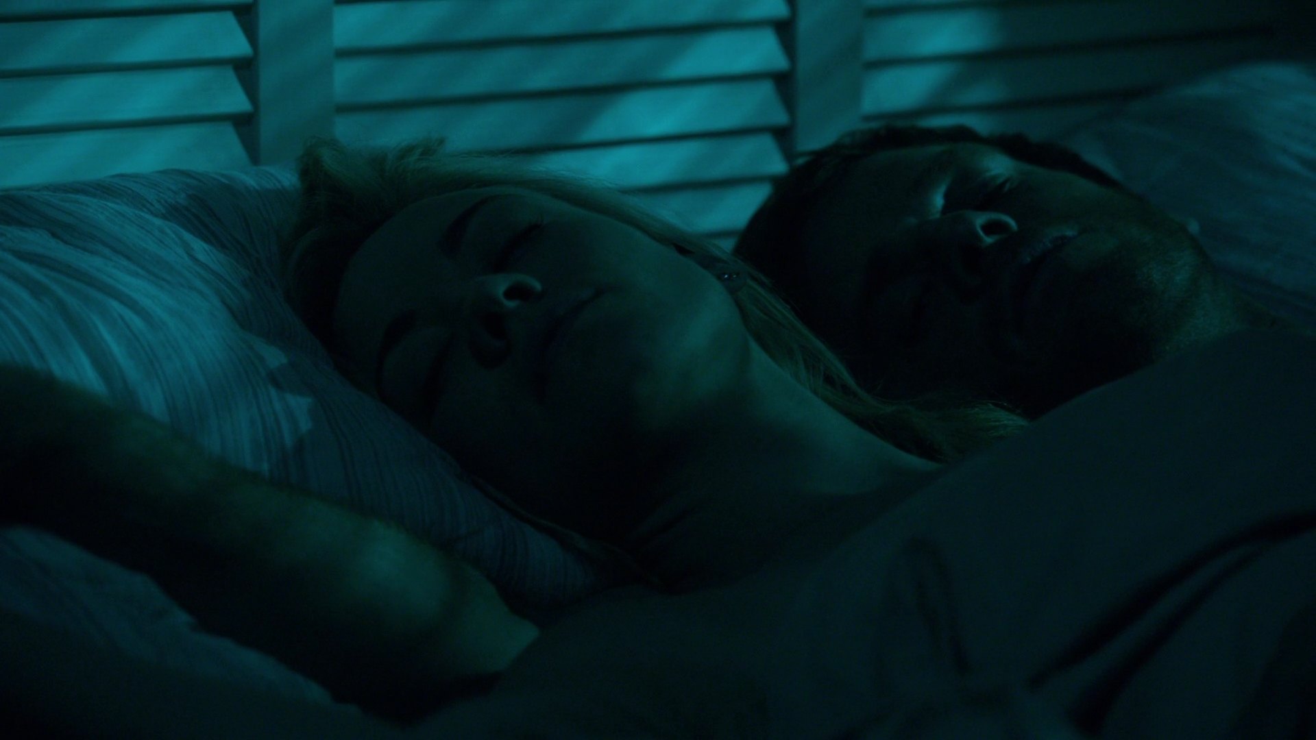 Dexter_7x07_Chemistry_0411.jpg