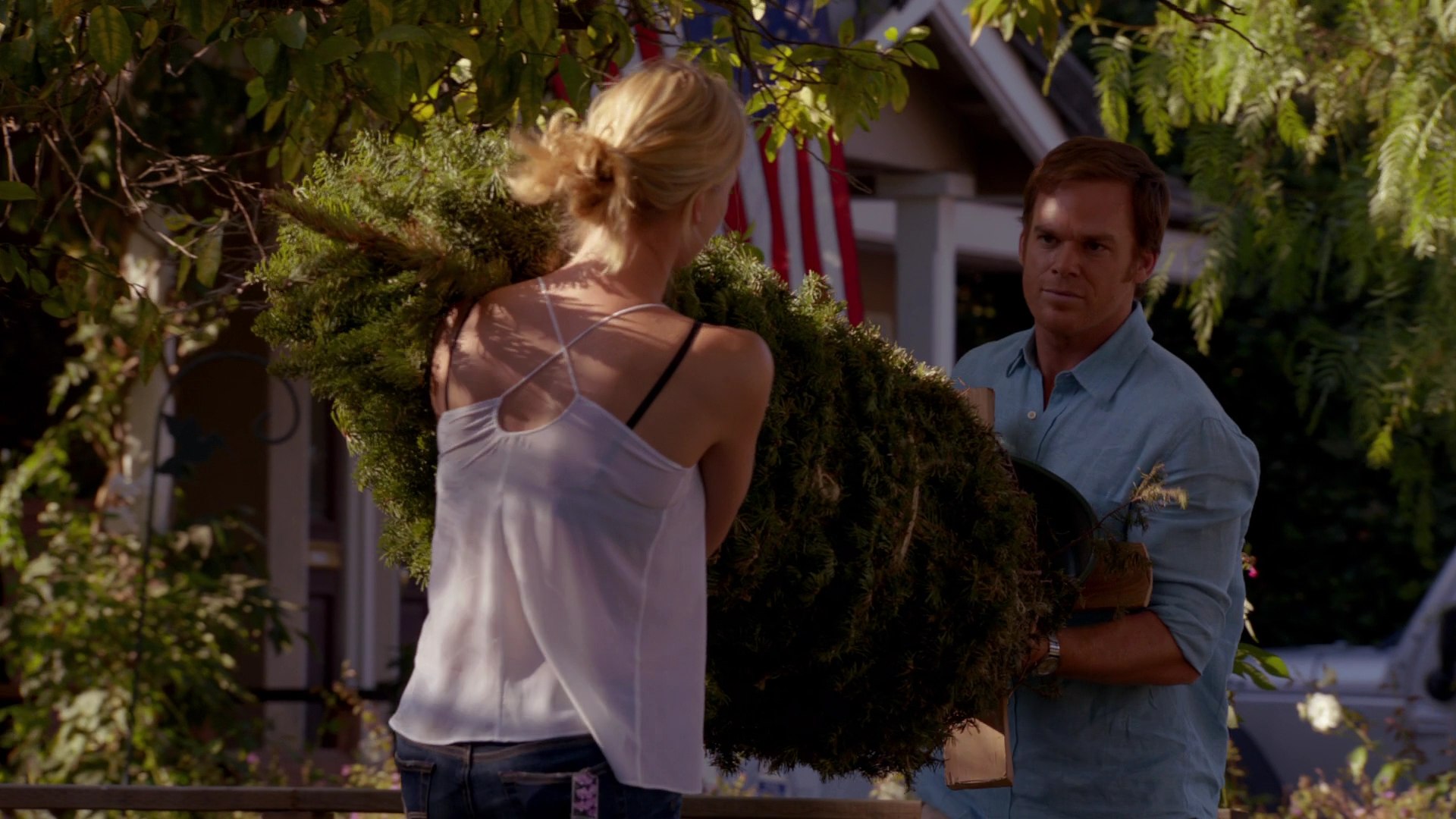 Dexter_7x11_DoYouSeeWhatISee_0089.jpg