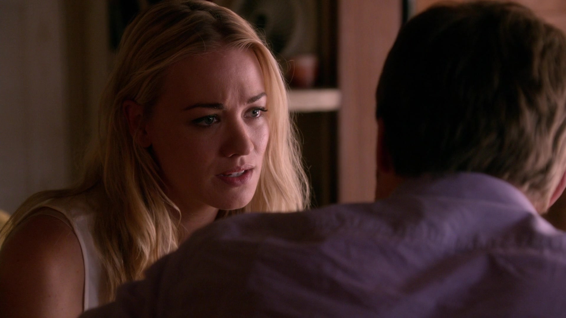 Dexter_8x09_MakeYourOwnKindofMusic_0121.jpg Dexter_8x09_MakeYourOwnKindofMusic_0121.jpg