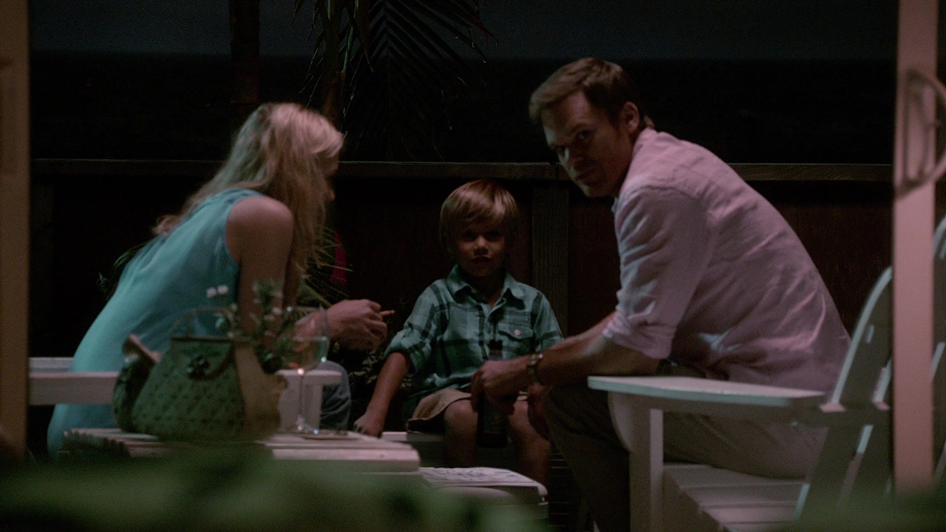 Dexter_8x10_GoodbyeMiami_0075.jpg
