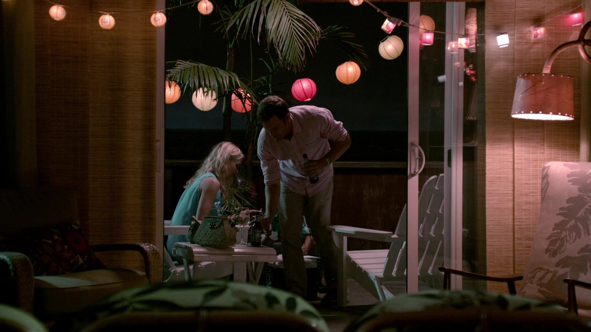 Dexter_8x10_GoodbyeMiami_0081.jpg