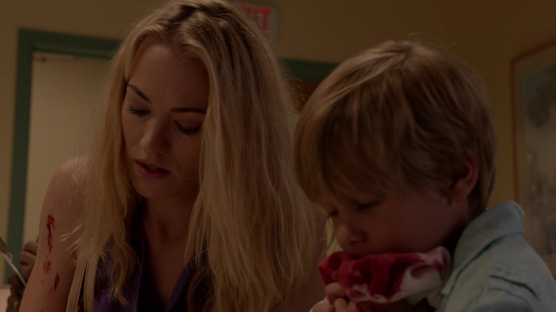 Dexter_8x10_GoodbyeMiami_0153.jpg