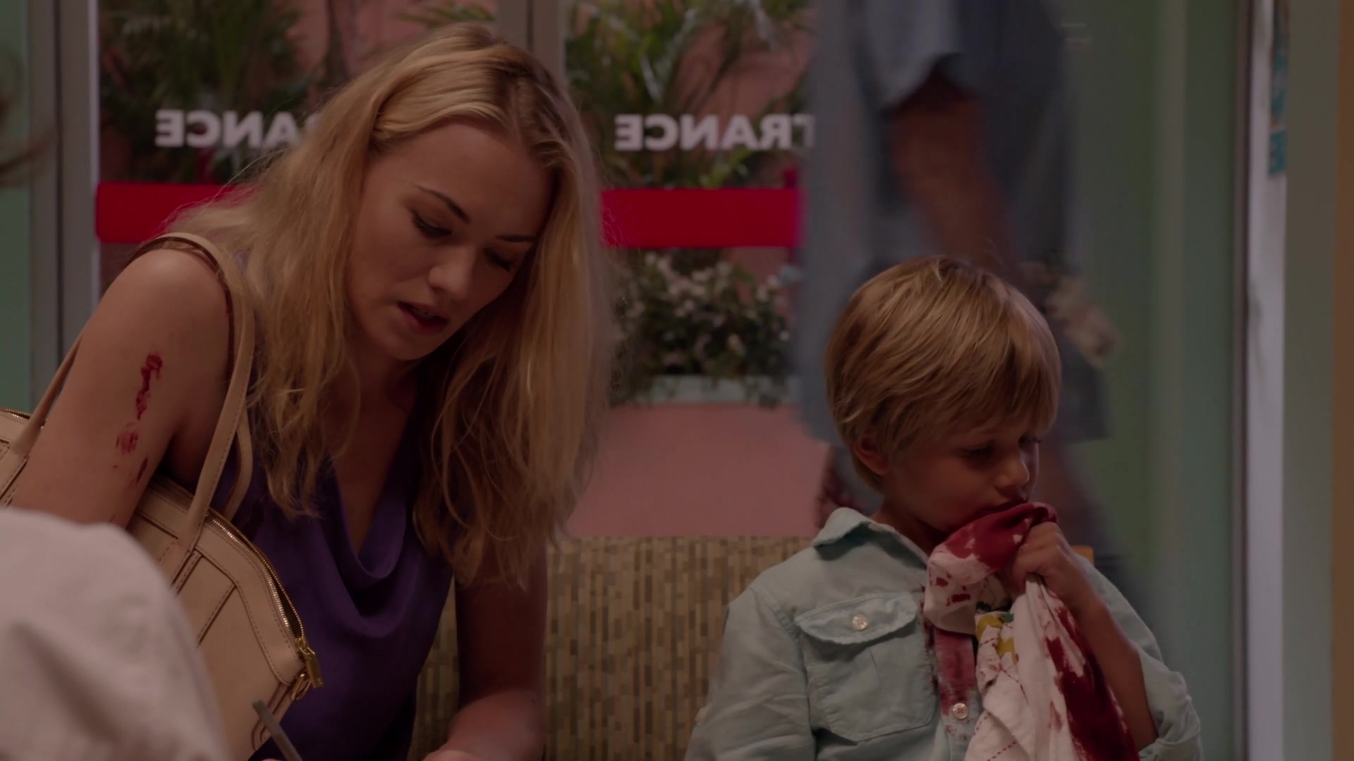 Dexter_8x10_GoodbyeMiami_0155.jpg