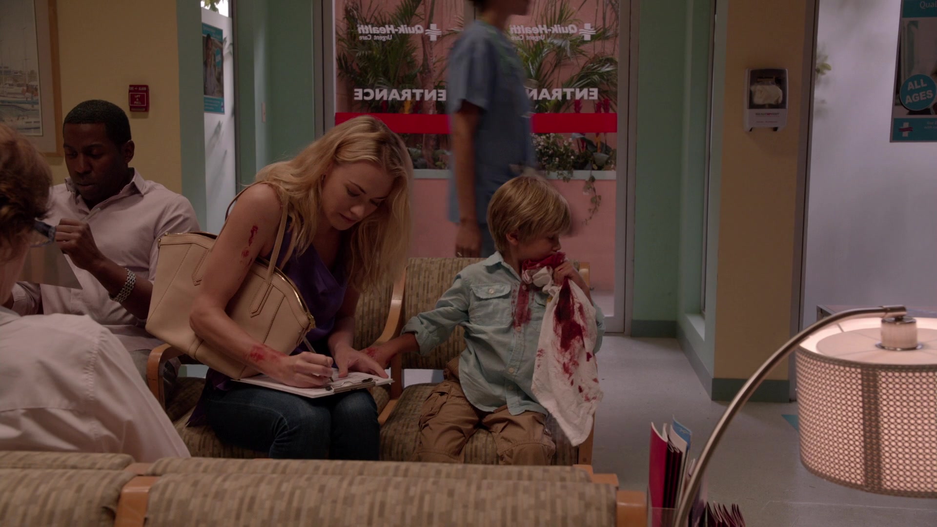 Dexter_8x10_GoodbyeMiami_0157.jpg