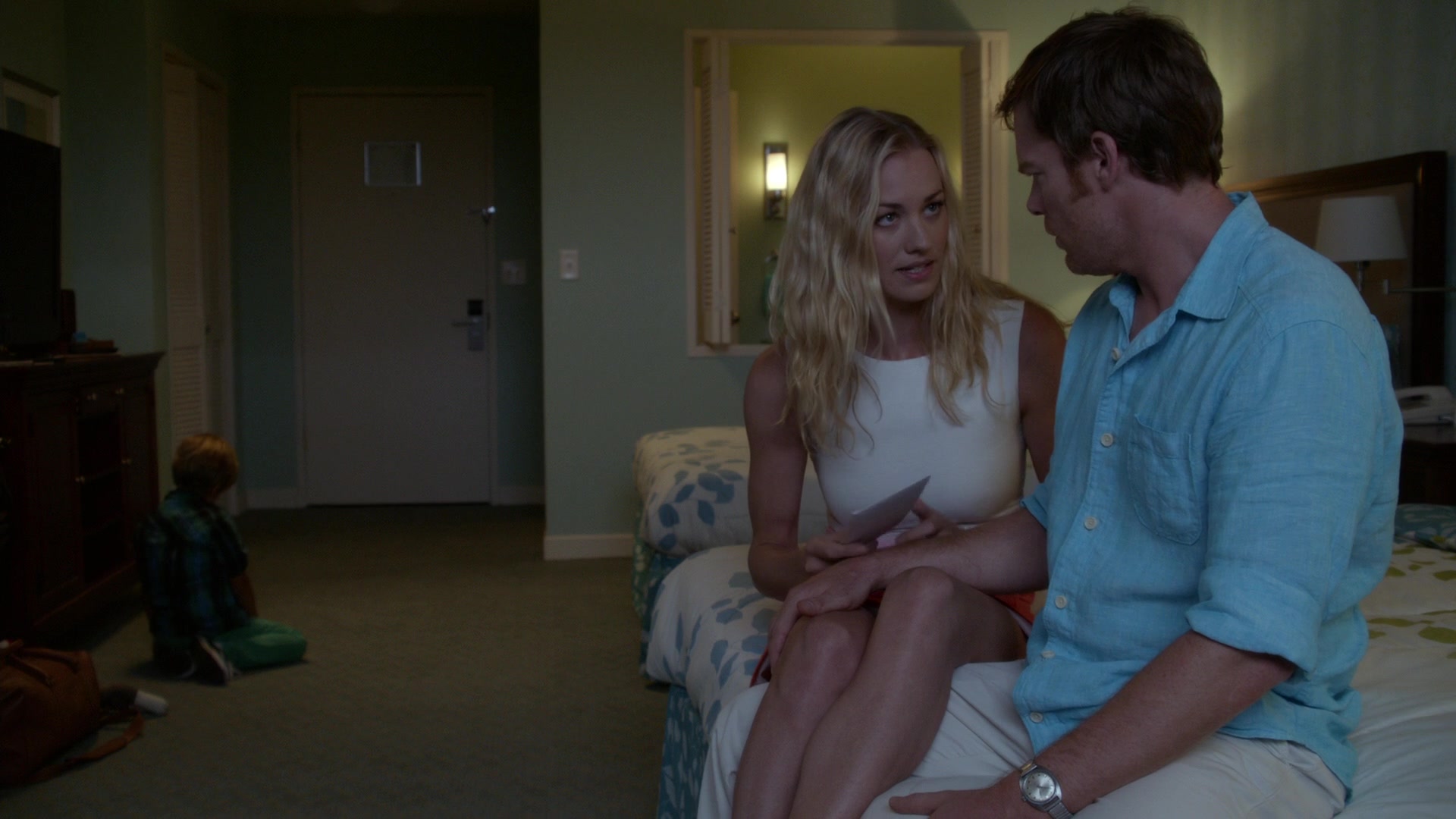 Dexter_8x12_RemebertheMonsters_0045.jpg