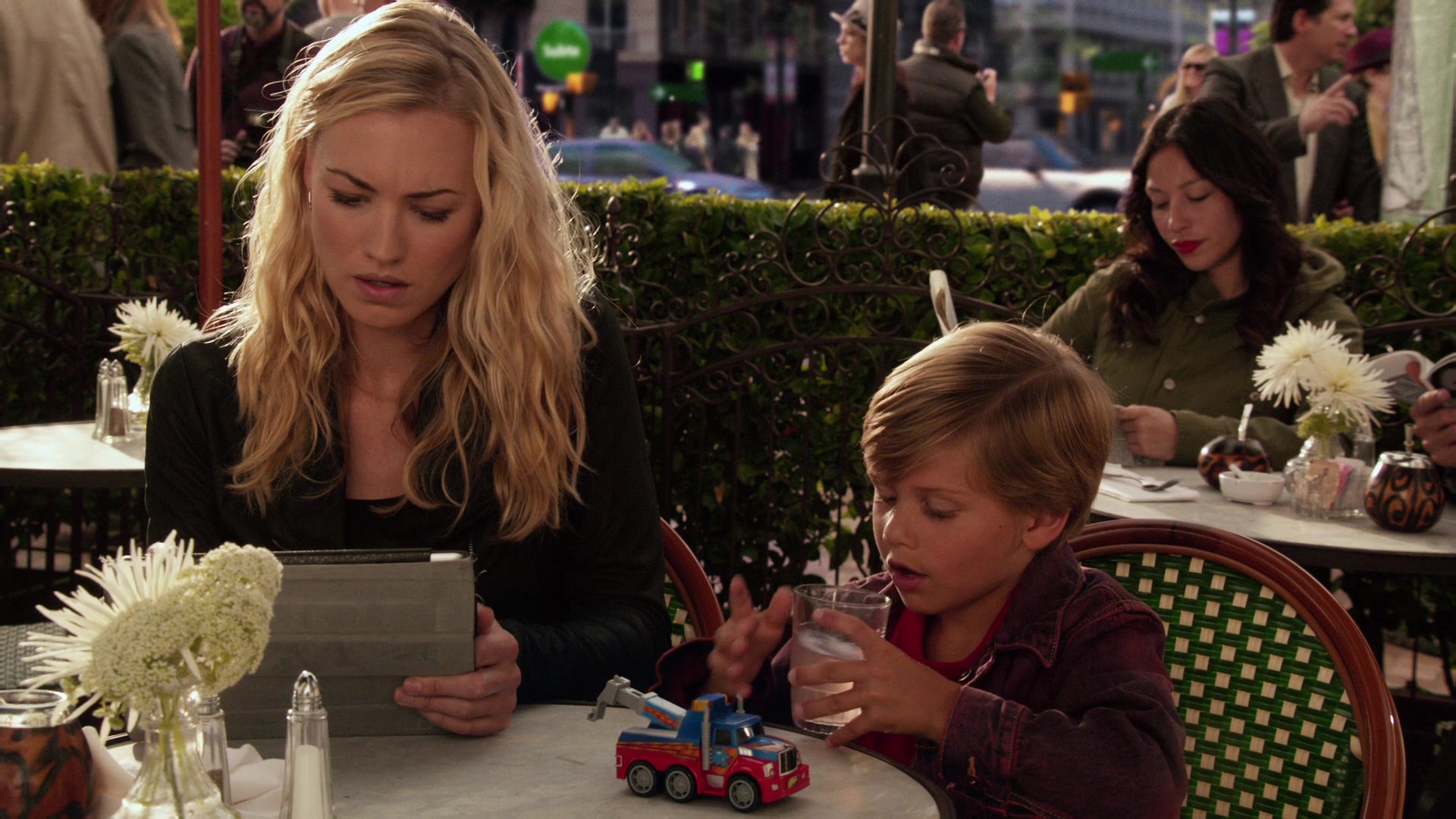 Dexter_8x12_RemebertheMonsters_0186.jpg