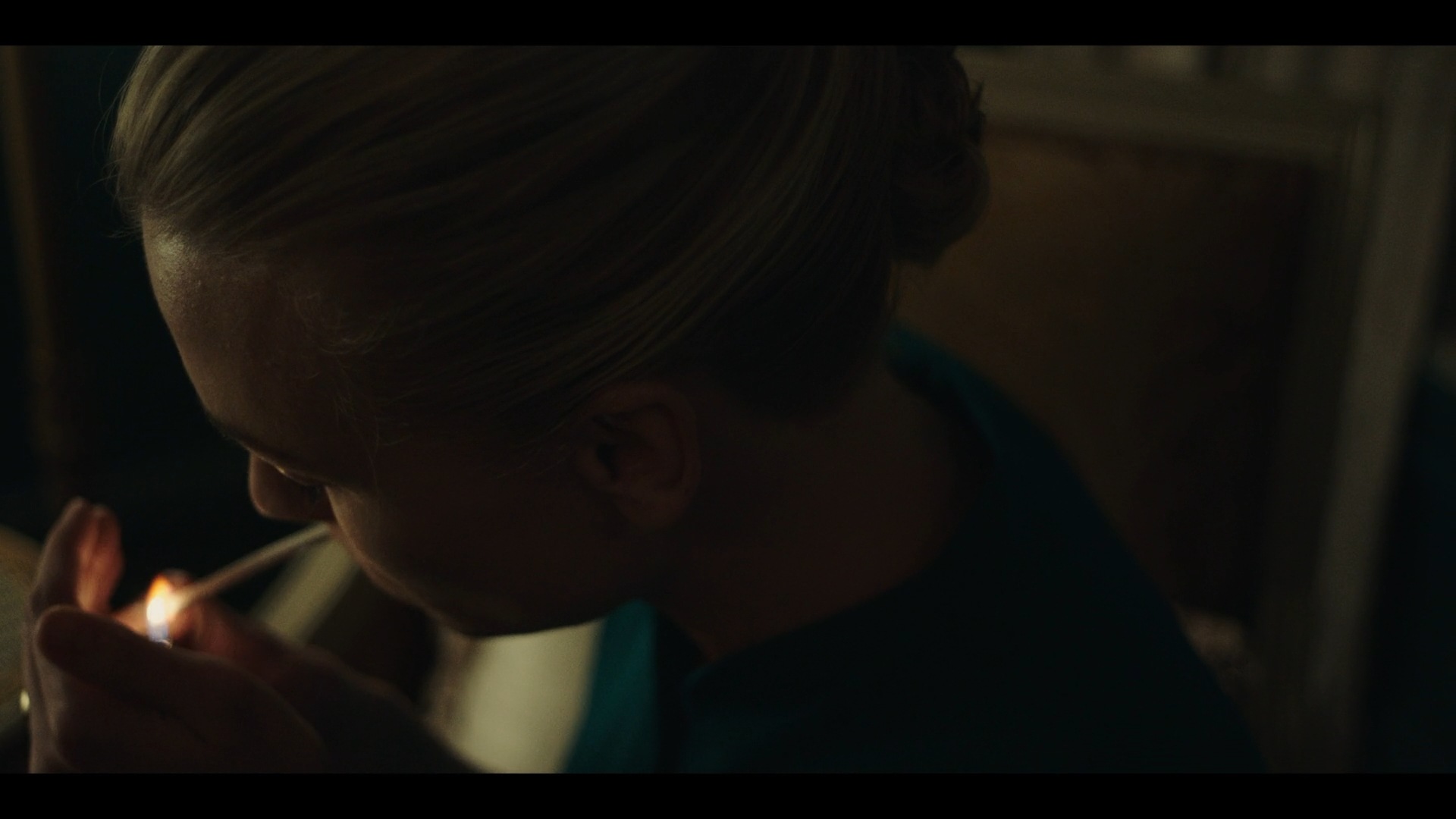 TheHandmaidsTale_1x01_Offred_0068.jpg