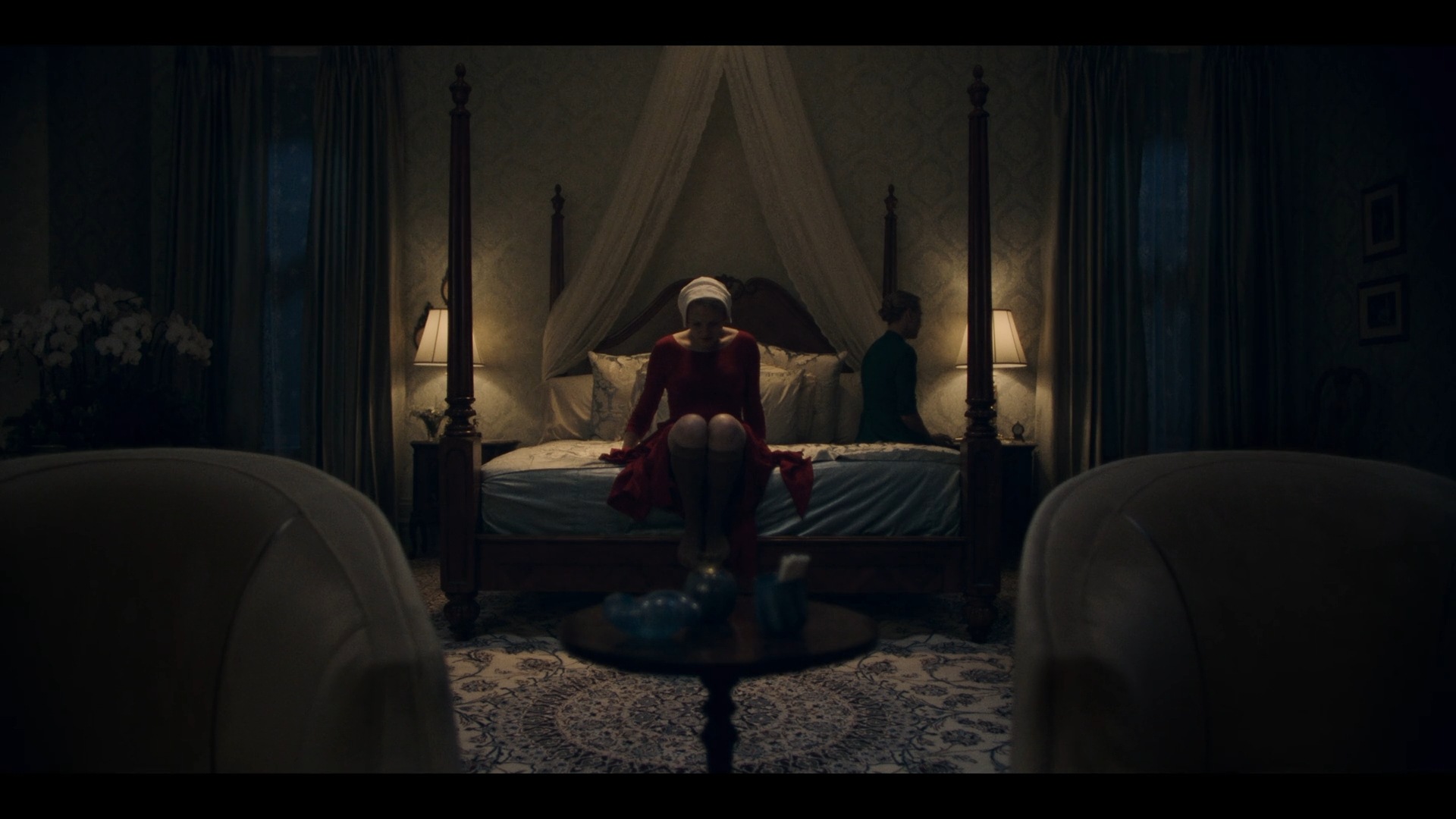 TheHandmaidsTale_1x01_Offred_0134.jpg
