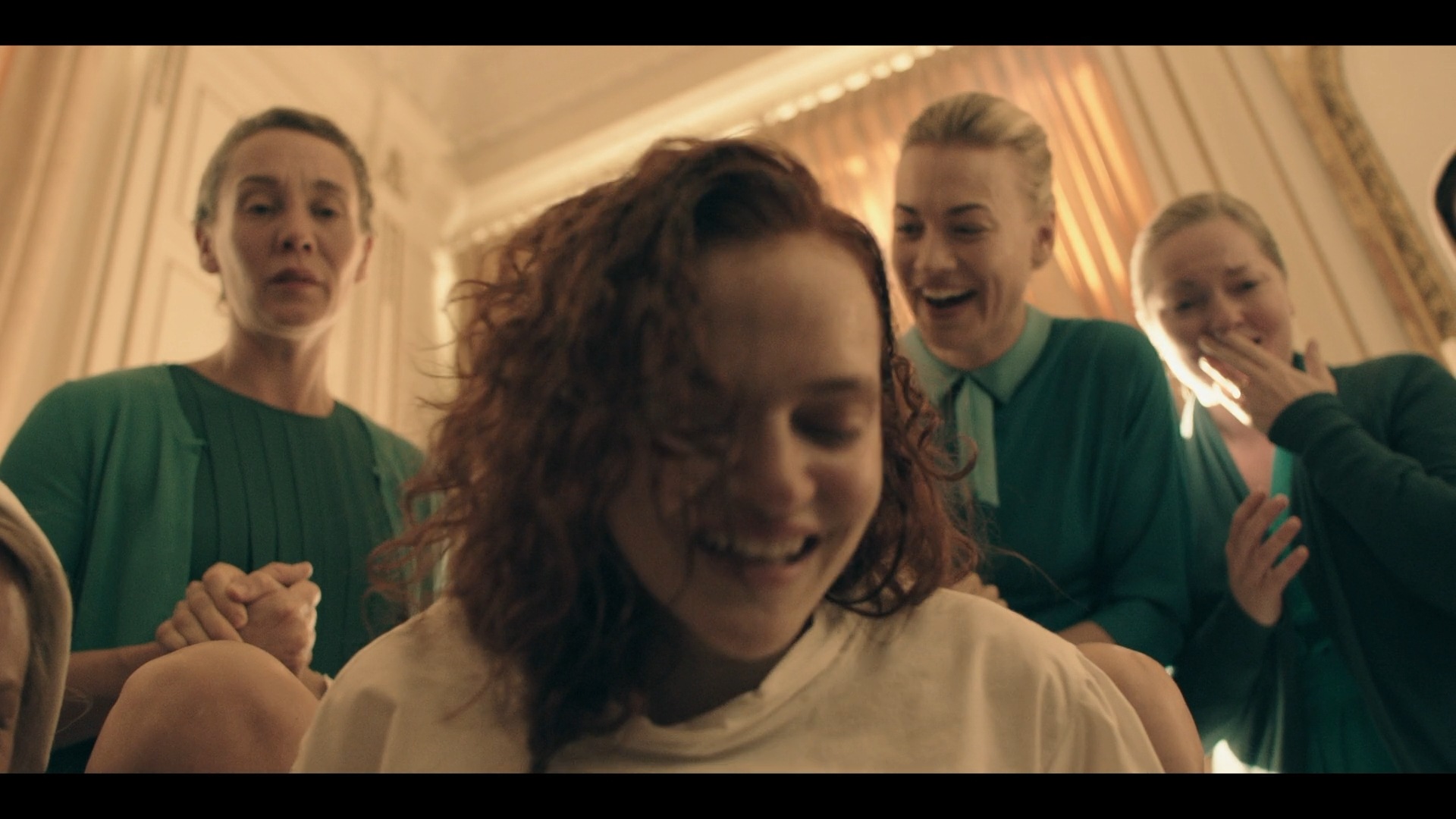 TheHandmaidsTale_1x02_BirthDay_0092.jpg