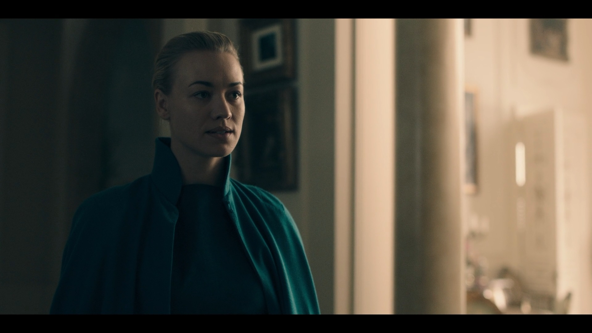 TheHandmaidsTale_1x03_Late_0085.jpg
