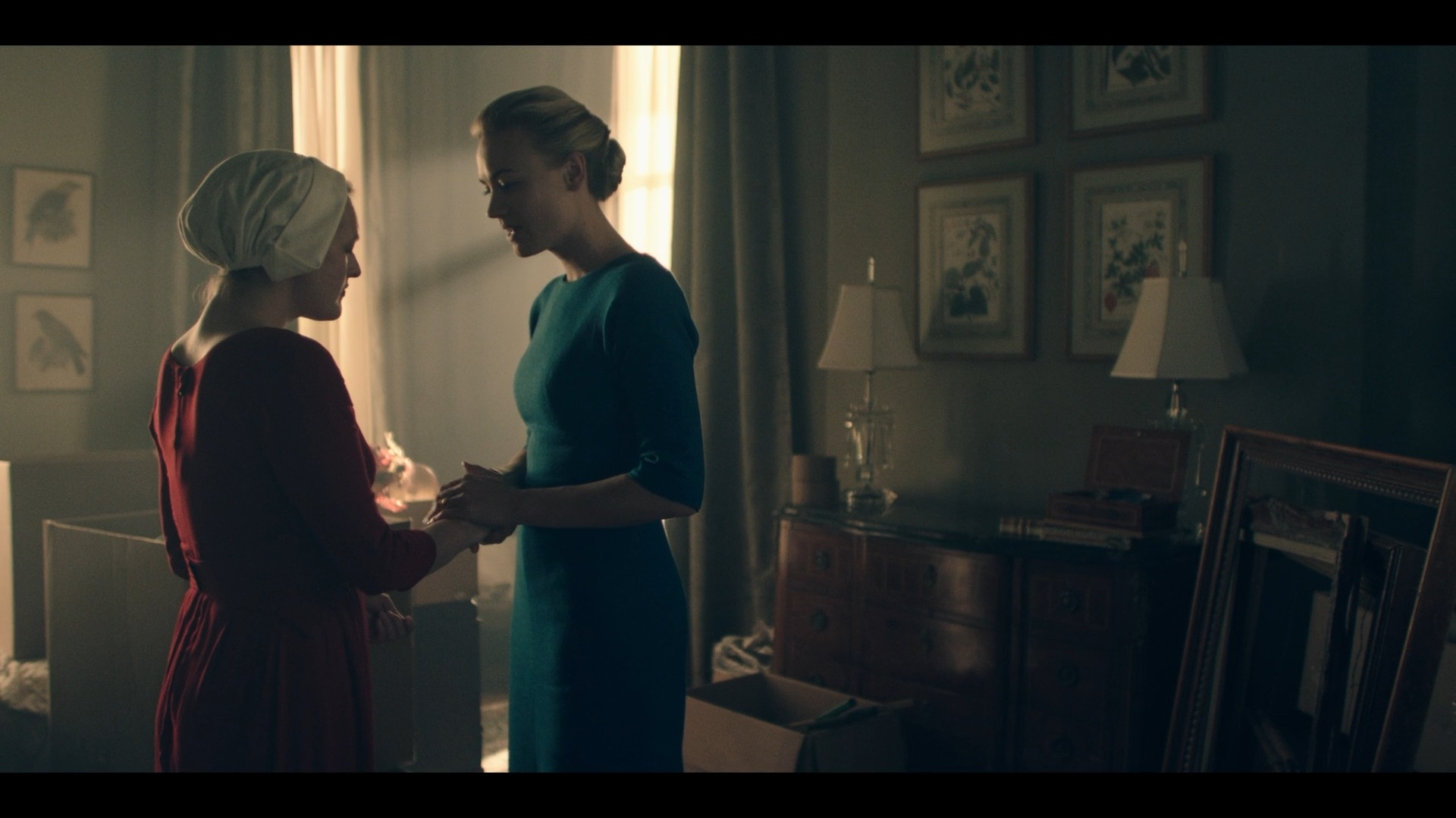 TheHandmaidsTale_1x03_Late_0159.jpg