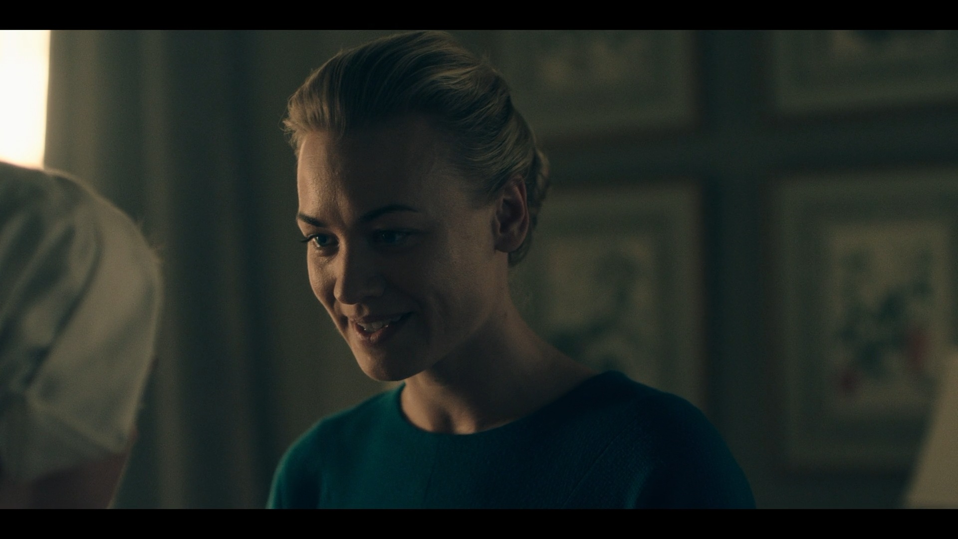TheHandmaidsTale_1x03_Late_0173.jpg