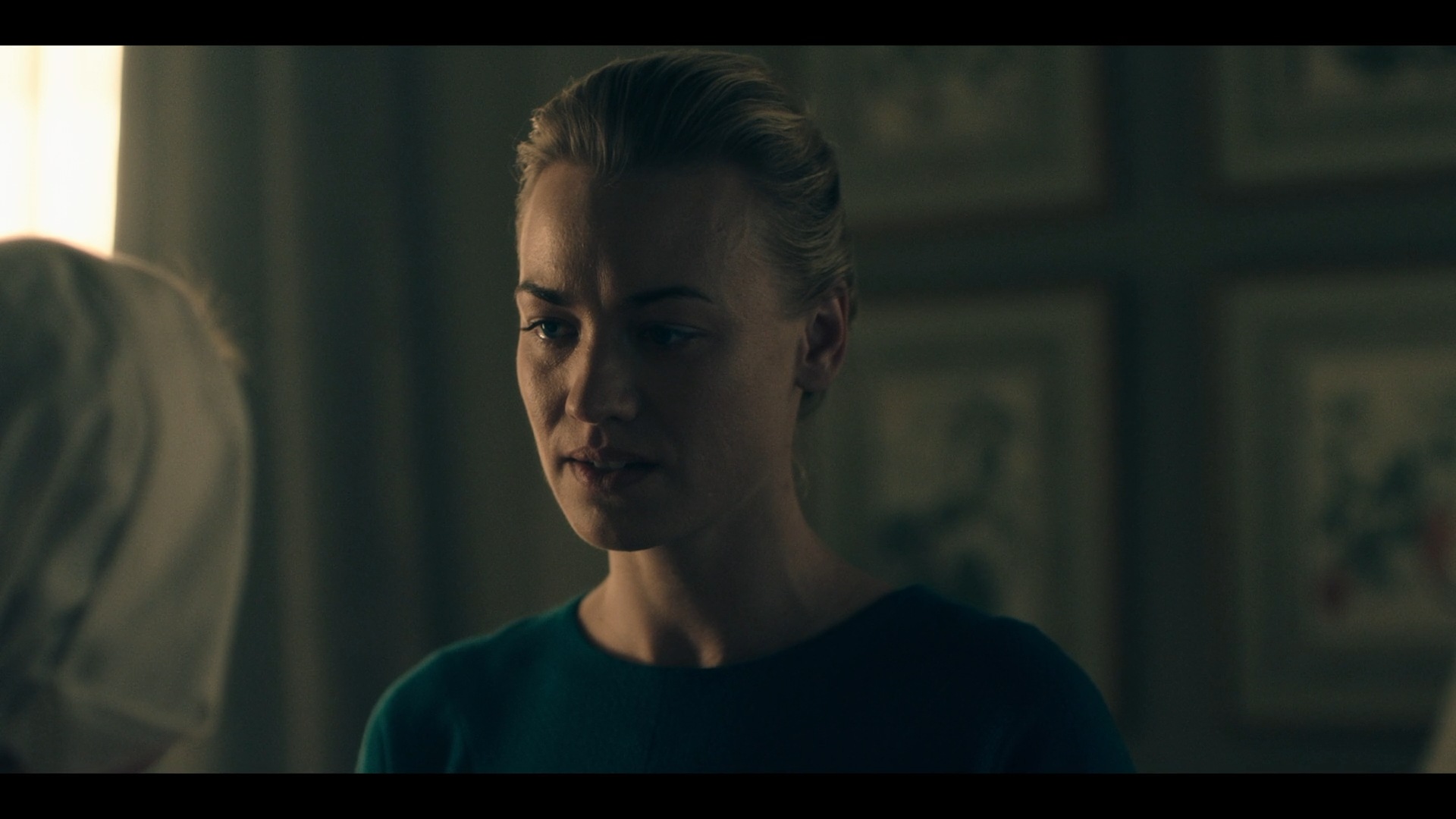 TheHandmaidsTale_1x03_Late_0197.jpg
