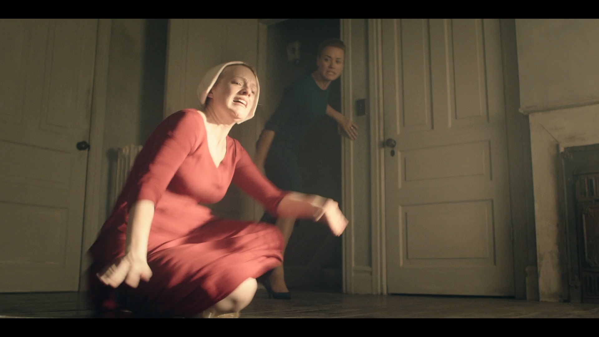 TheHandmaidsTale_1x03_Late_0208.jpg