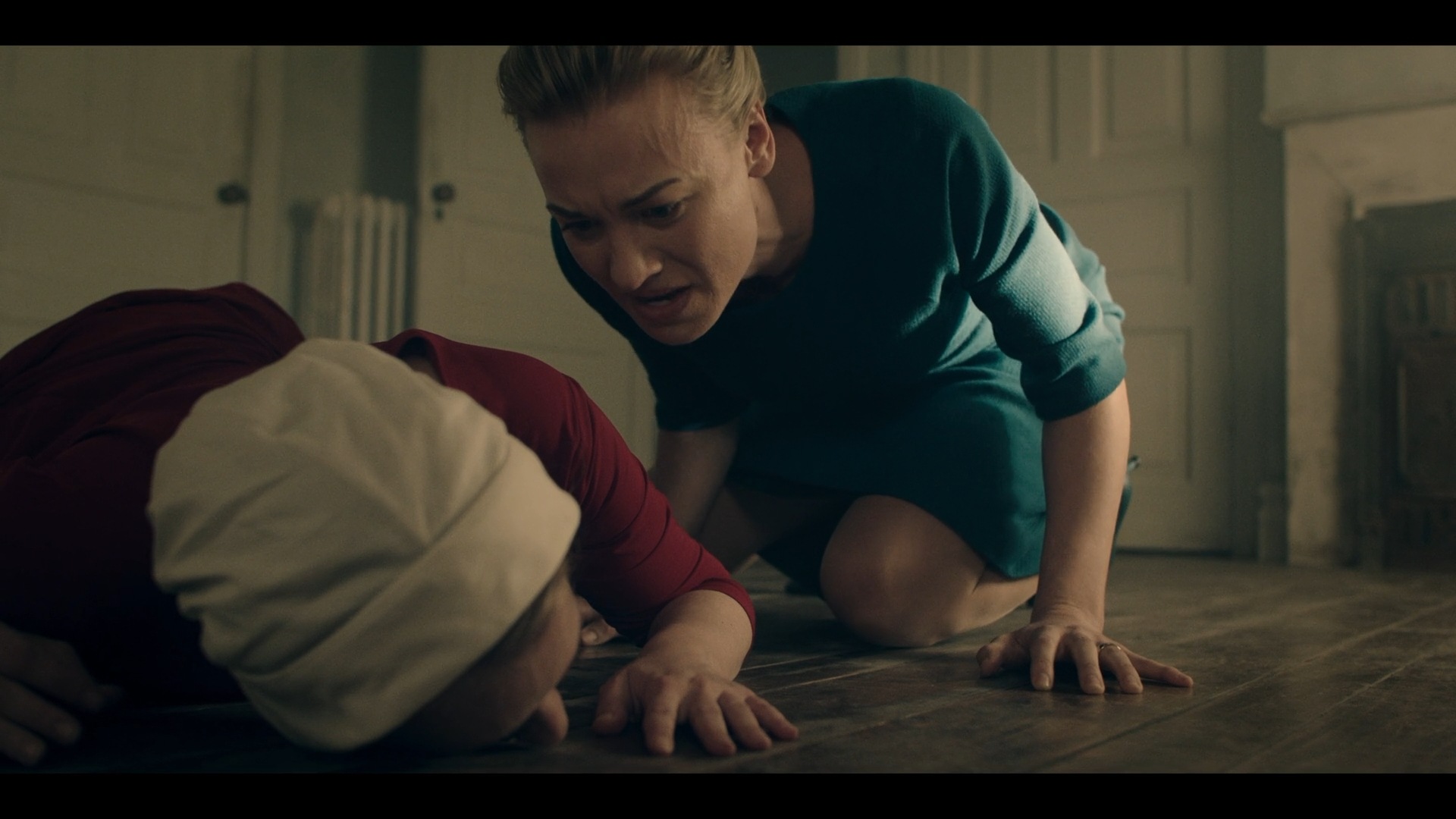 TheHandmaidsTale_1x03_Late_0215.jpg