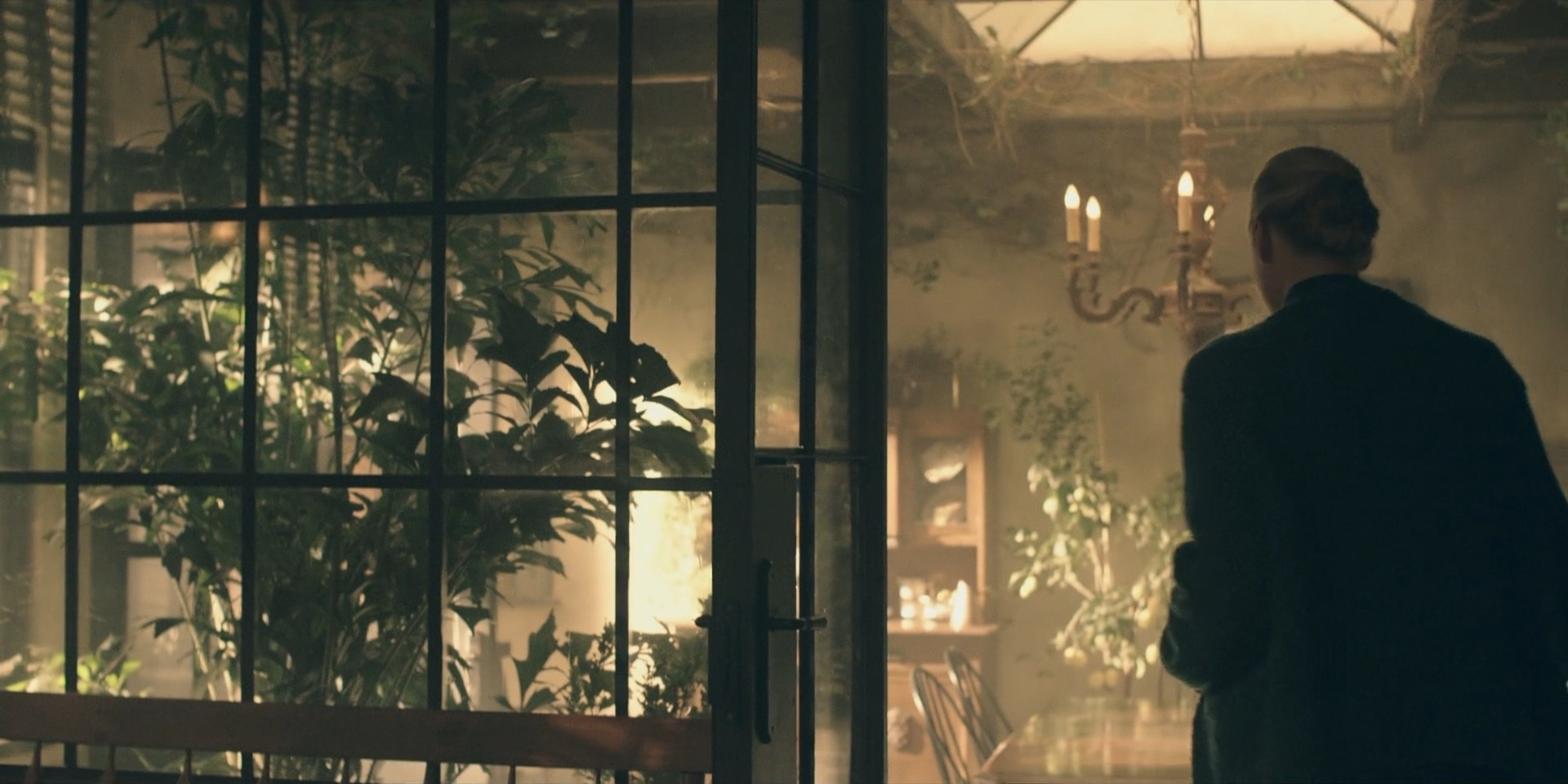 TheHandmaidsTale_1x05_Faithful_0005.jpg