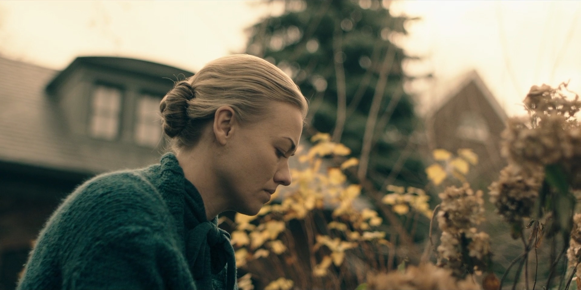TheHandmaidsTale_1x05_Faithful_0016.jpg