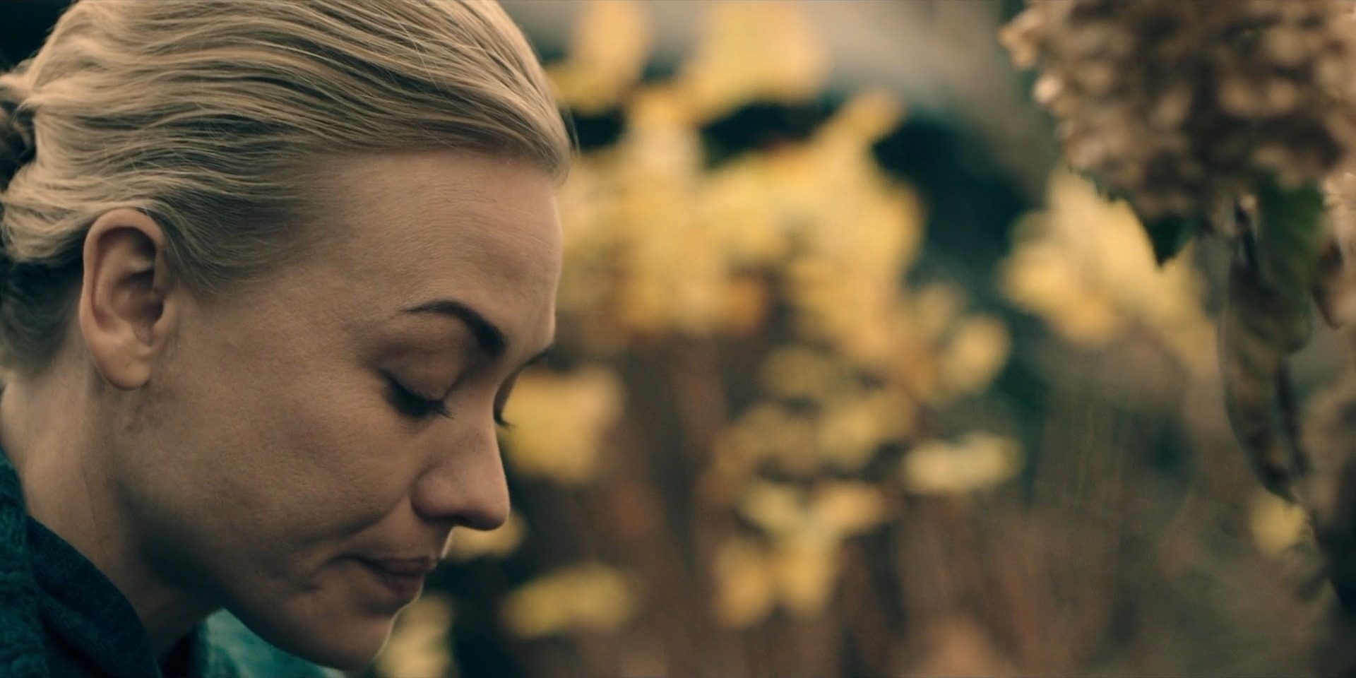 TheHandmaidsTale_1x05_Faithful_0049.jpg