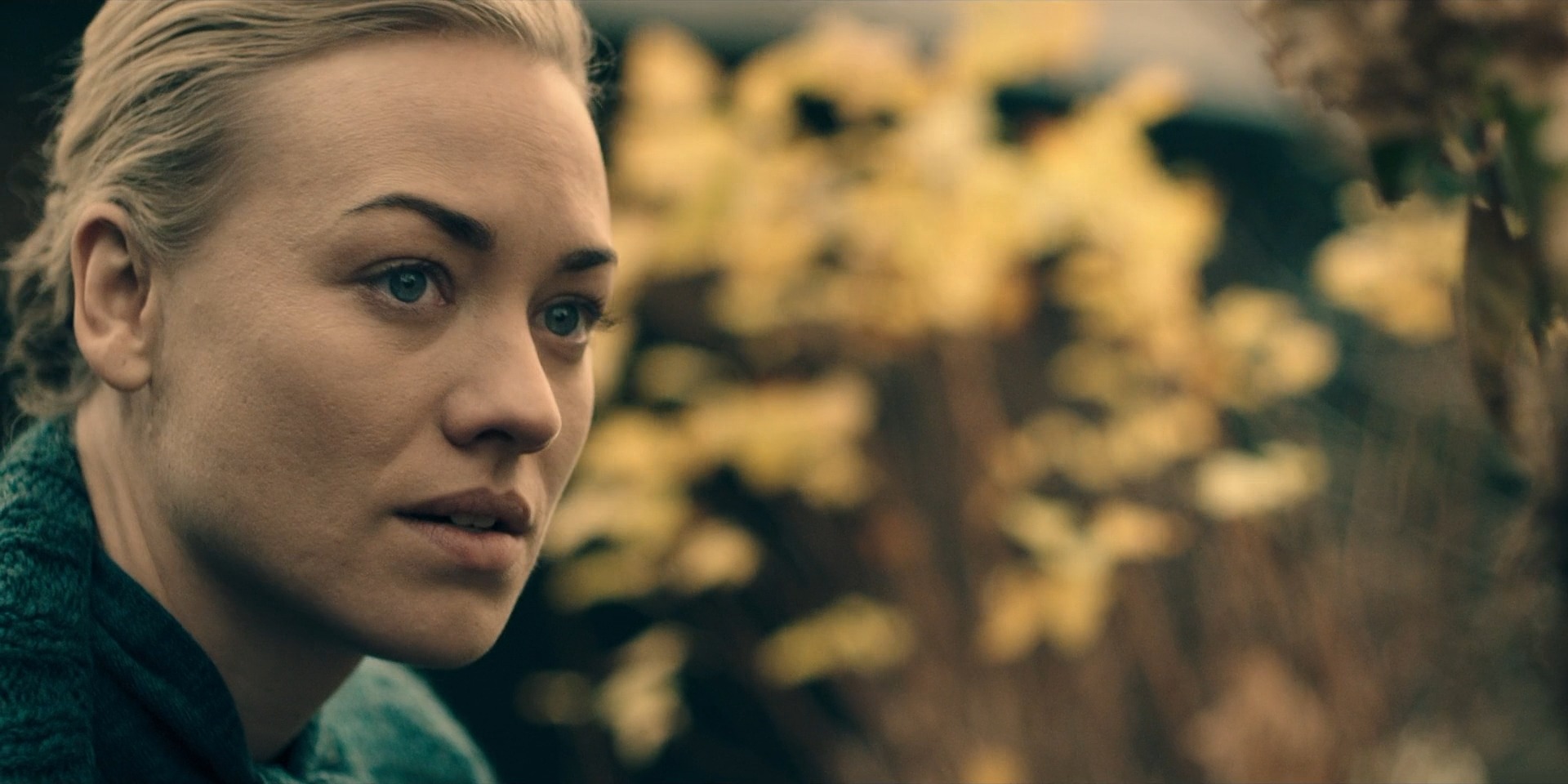 TheHandmaidsTale_1x05_Faithful_0100.jpg