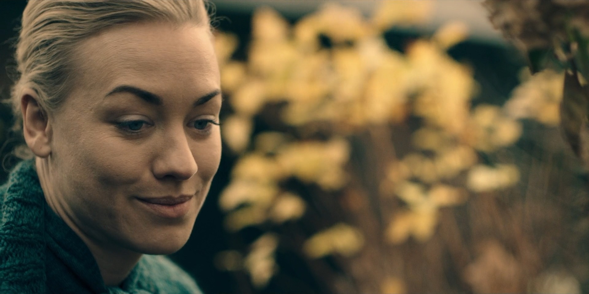 TheHandmaidsTale_1x05_Faithful_0110.jpg