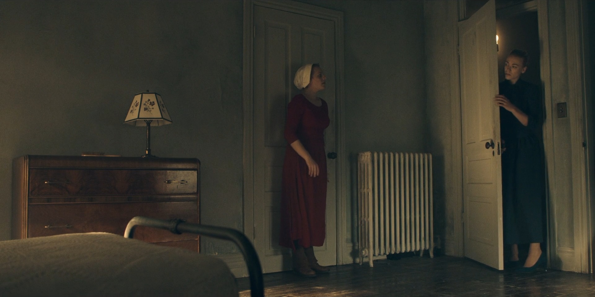 TheHandmaidsTale_1x05_Faithful_0118.jpg