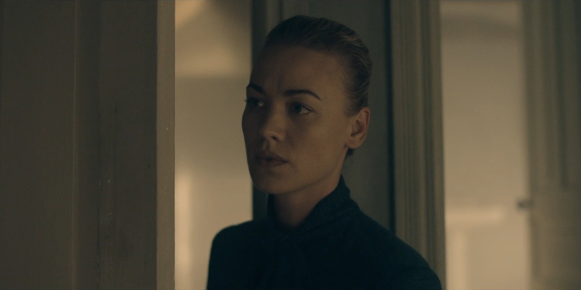 TheHandmaidsTale_1x05_Faithful_0121.jpg