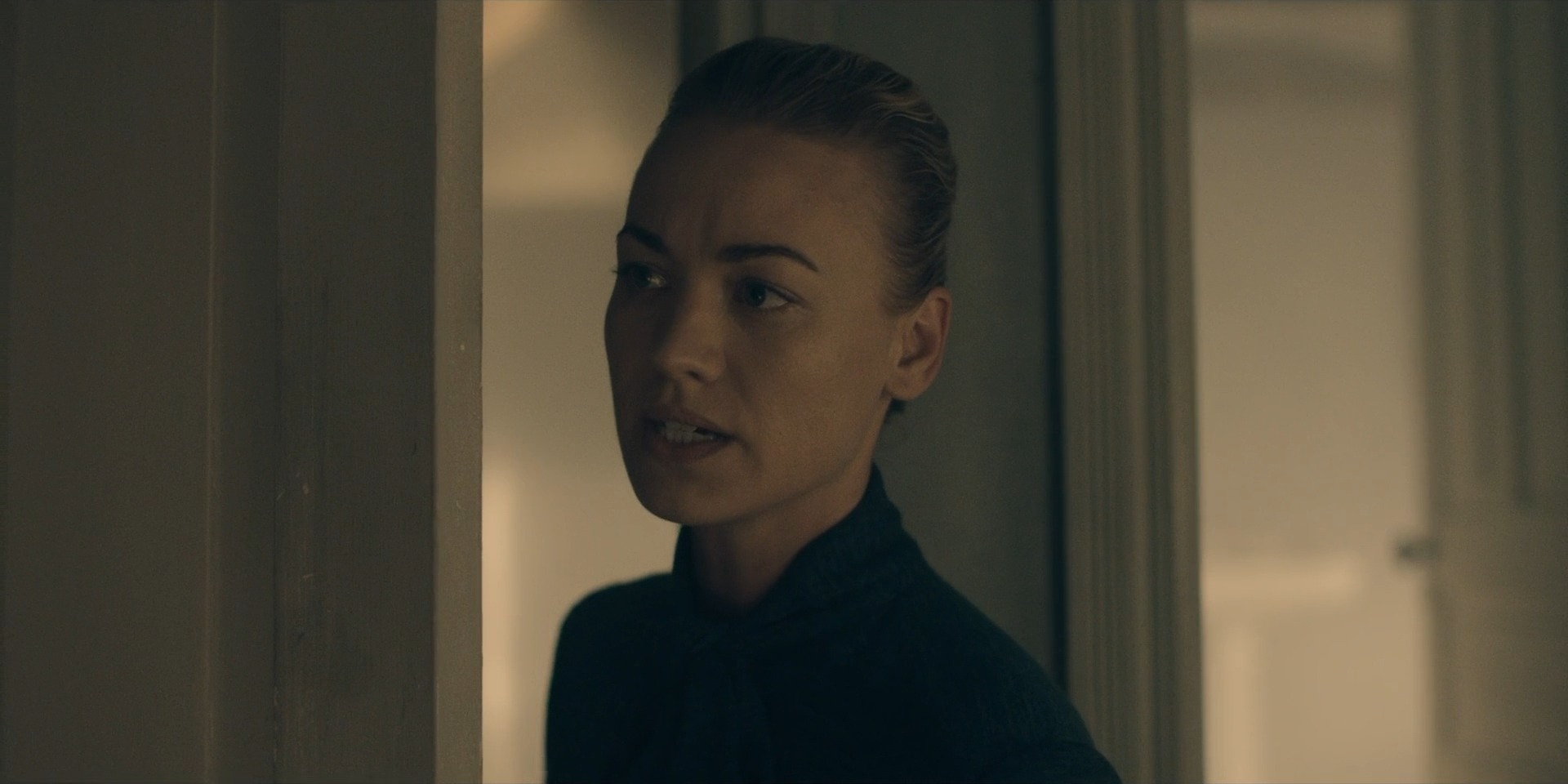 TheHandmaidsTale_1x05_Faithful_0123.jpg