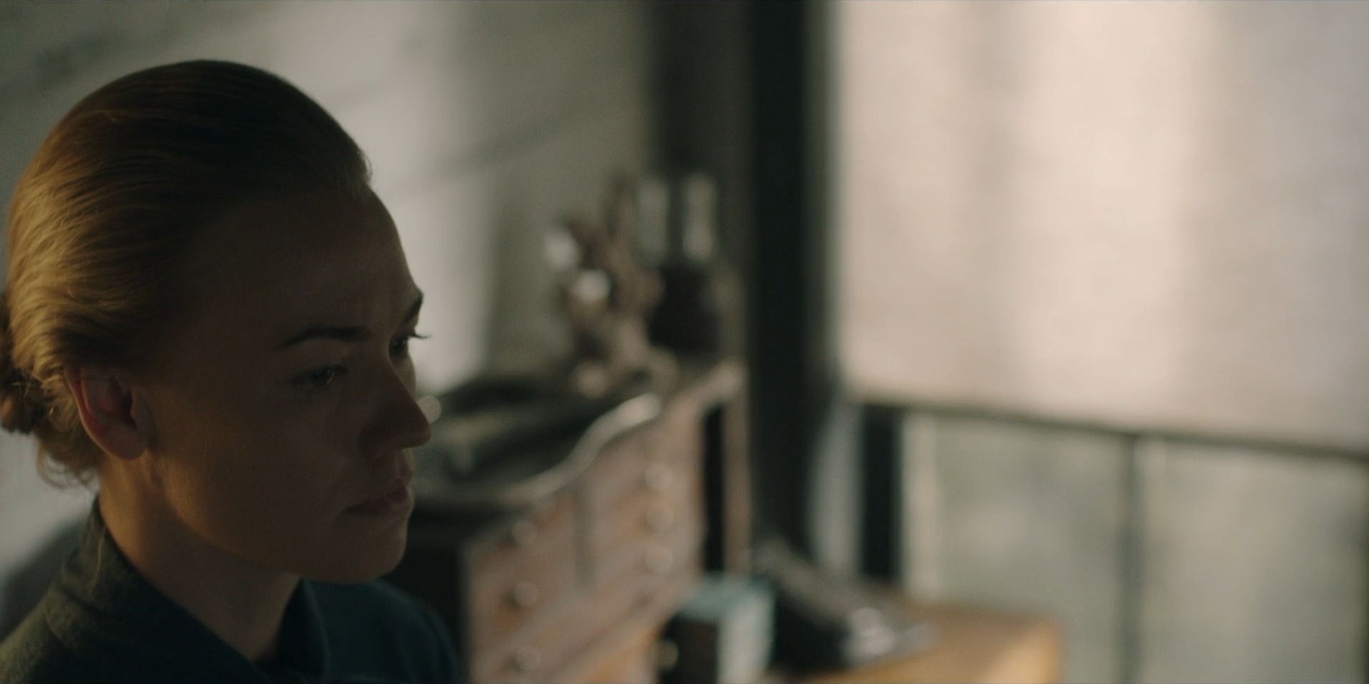 TheHandmaidsTale_1x05_Faithful_0166.jpg