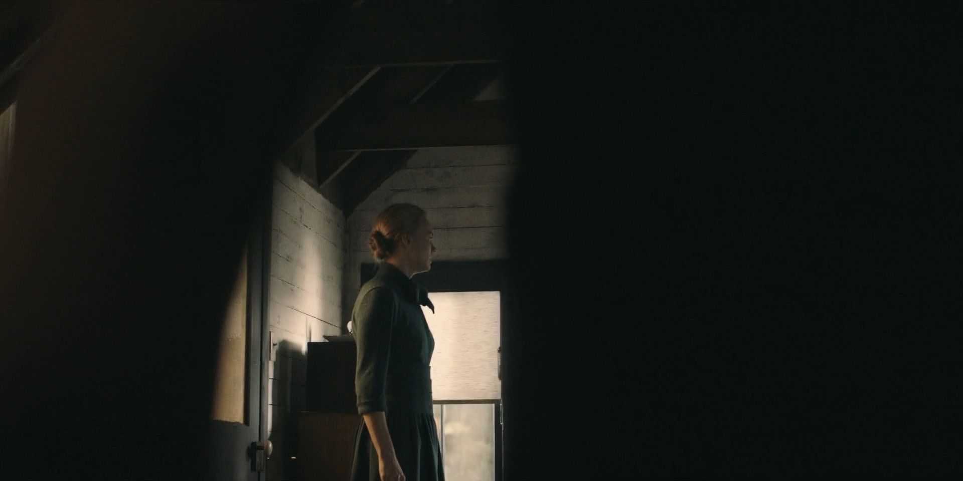 TheHandmaidsTale_1x05_Faithful_0174.jpg