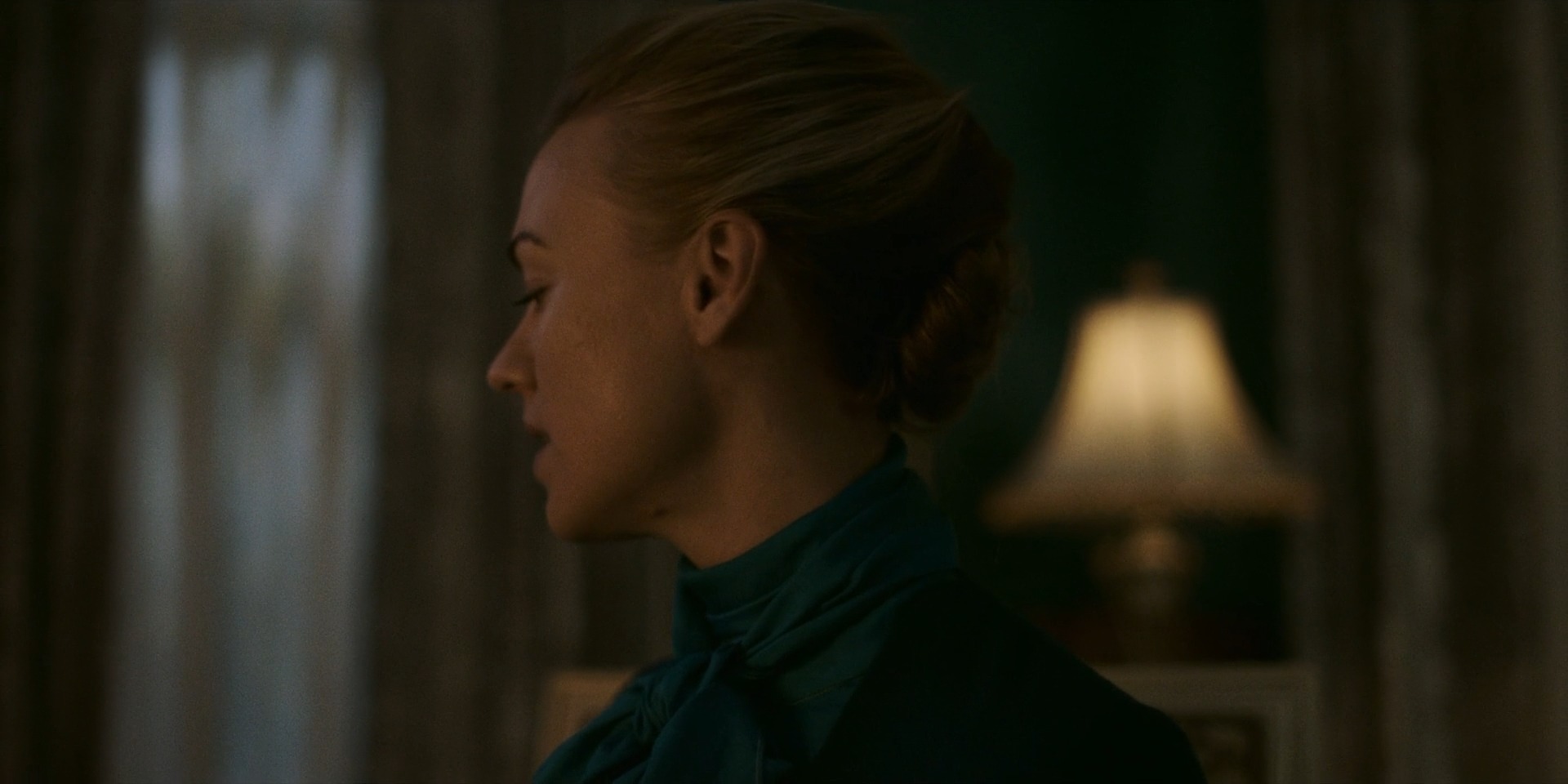 TheHandmaidsTale_1x05_Faithful_0202.jpg