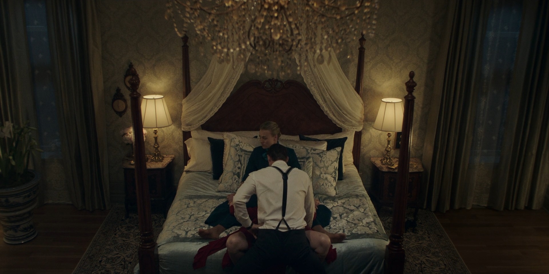 TheHandmaidsTale_1x05_Faithful_0215.jpg