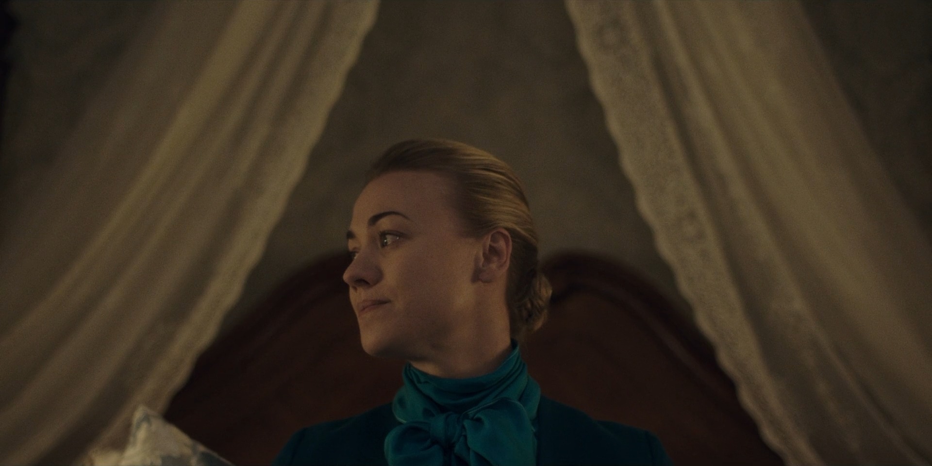 TheHandmaidsTale_1x05_Faithful_0216.jpg