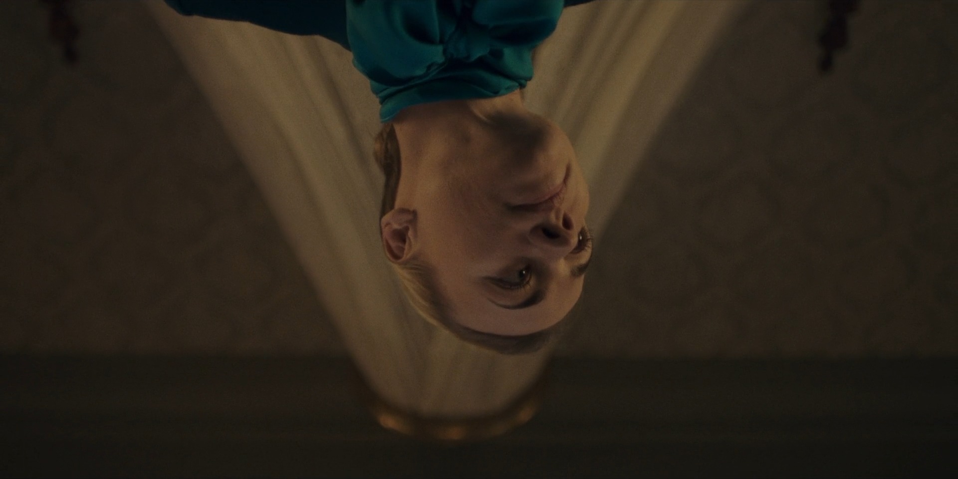 TheHandmaidsTale_1x05_Faithful_0223.jpg