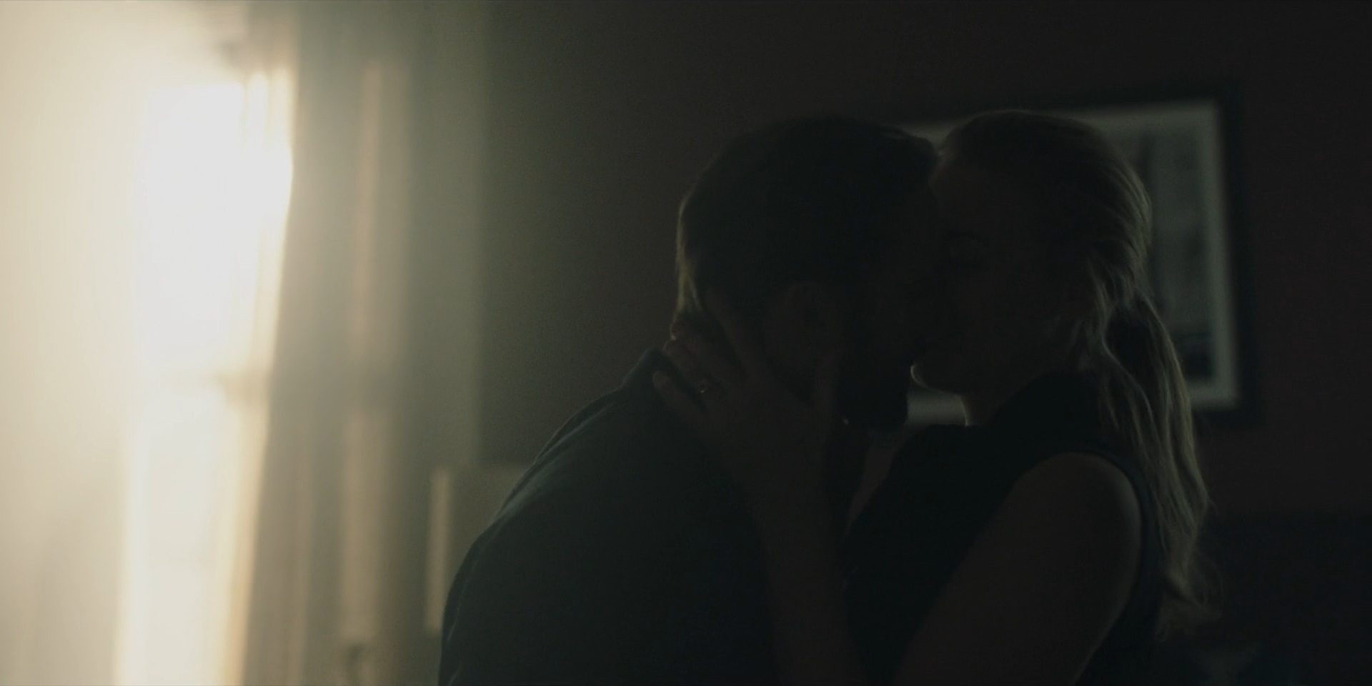 TheHandmaidsTale_1x06_AWomansPlace_0062.jpg