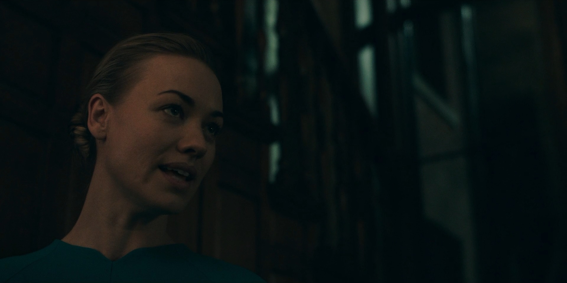 TheHandmaidsTale_1x06_AWomansPlace_0096.jpg