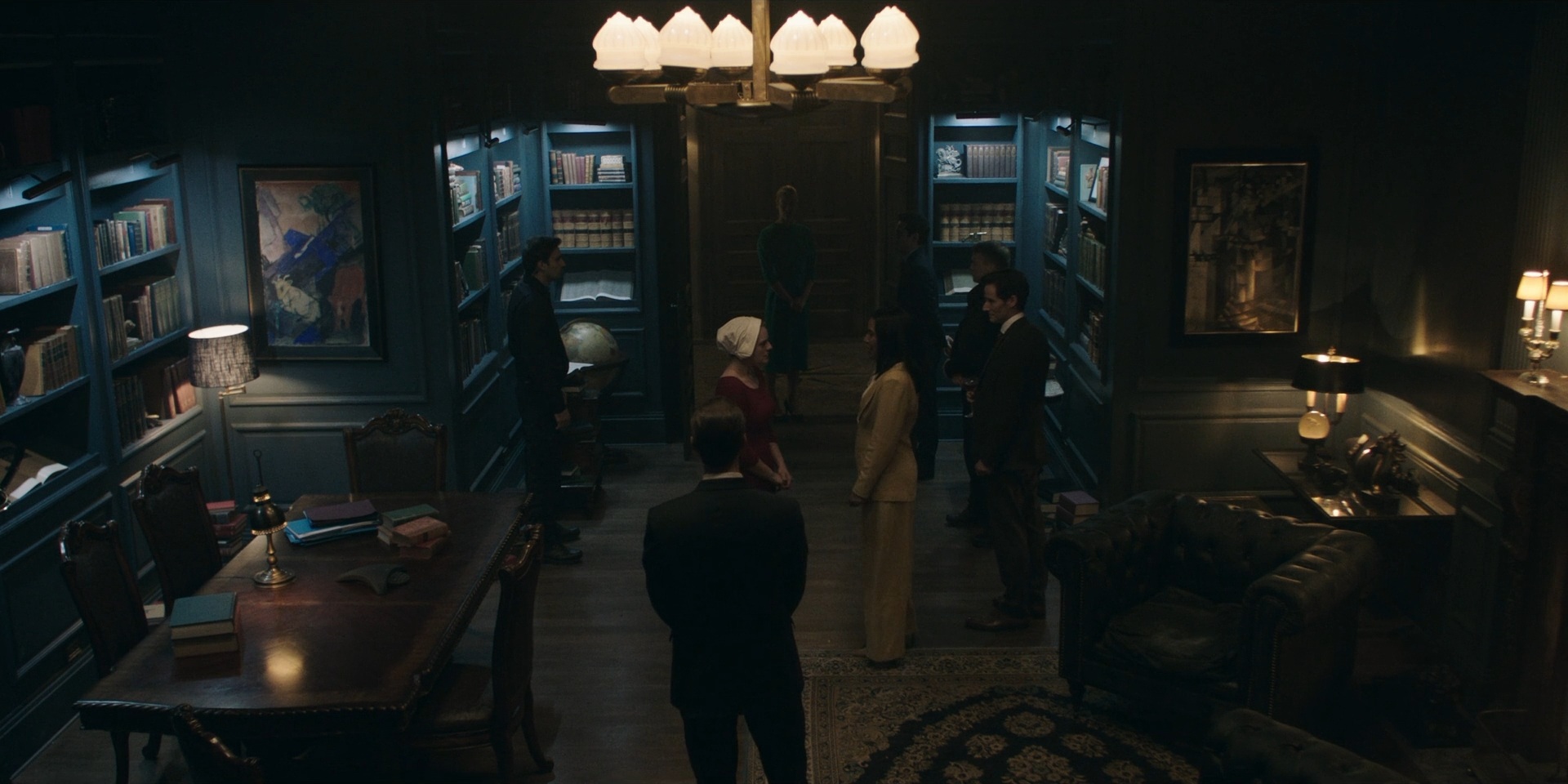 TheHandmaidsTale_1x06_AWomansPlace_0110.jpg