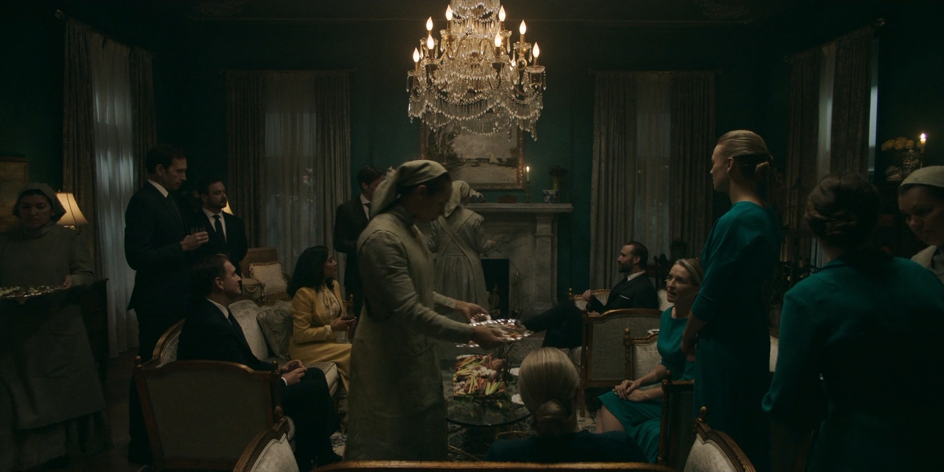 TheHandmaidsTale_1x06_AWomansPlace_0116.jpg