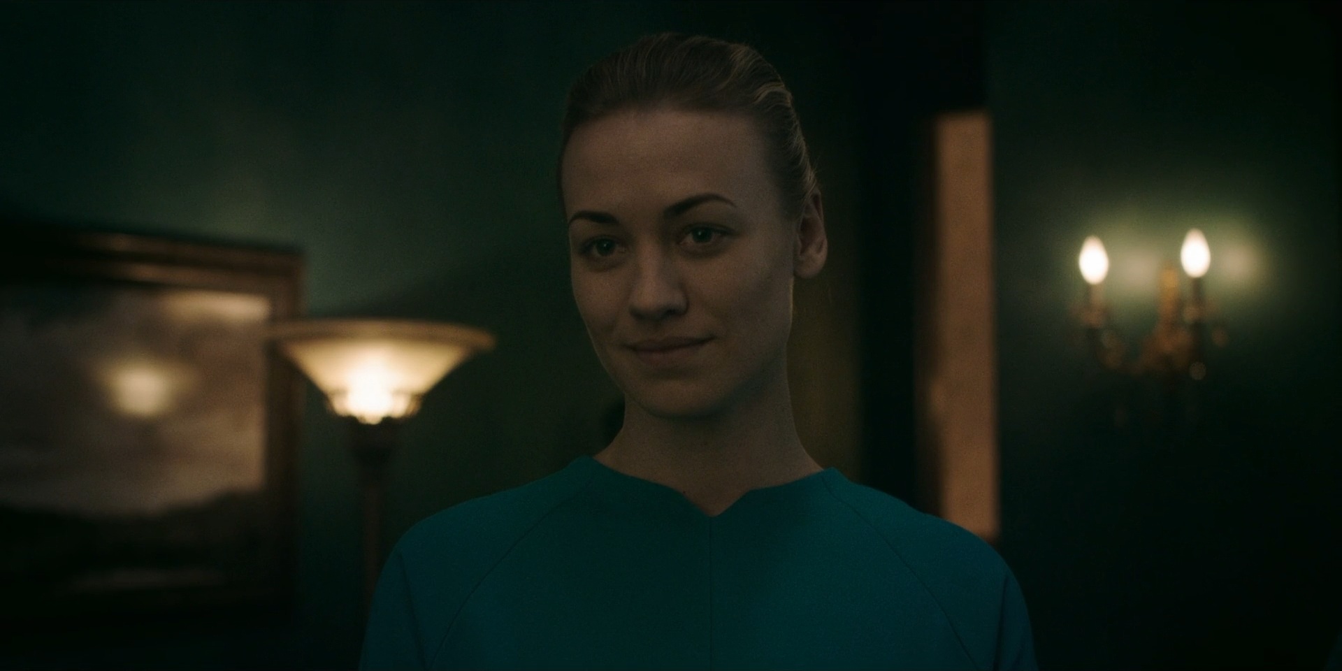 TheHandmaidsTale_1x06_AWomansPlace_0128.jpg