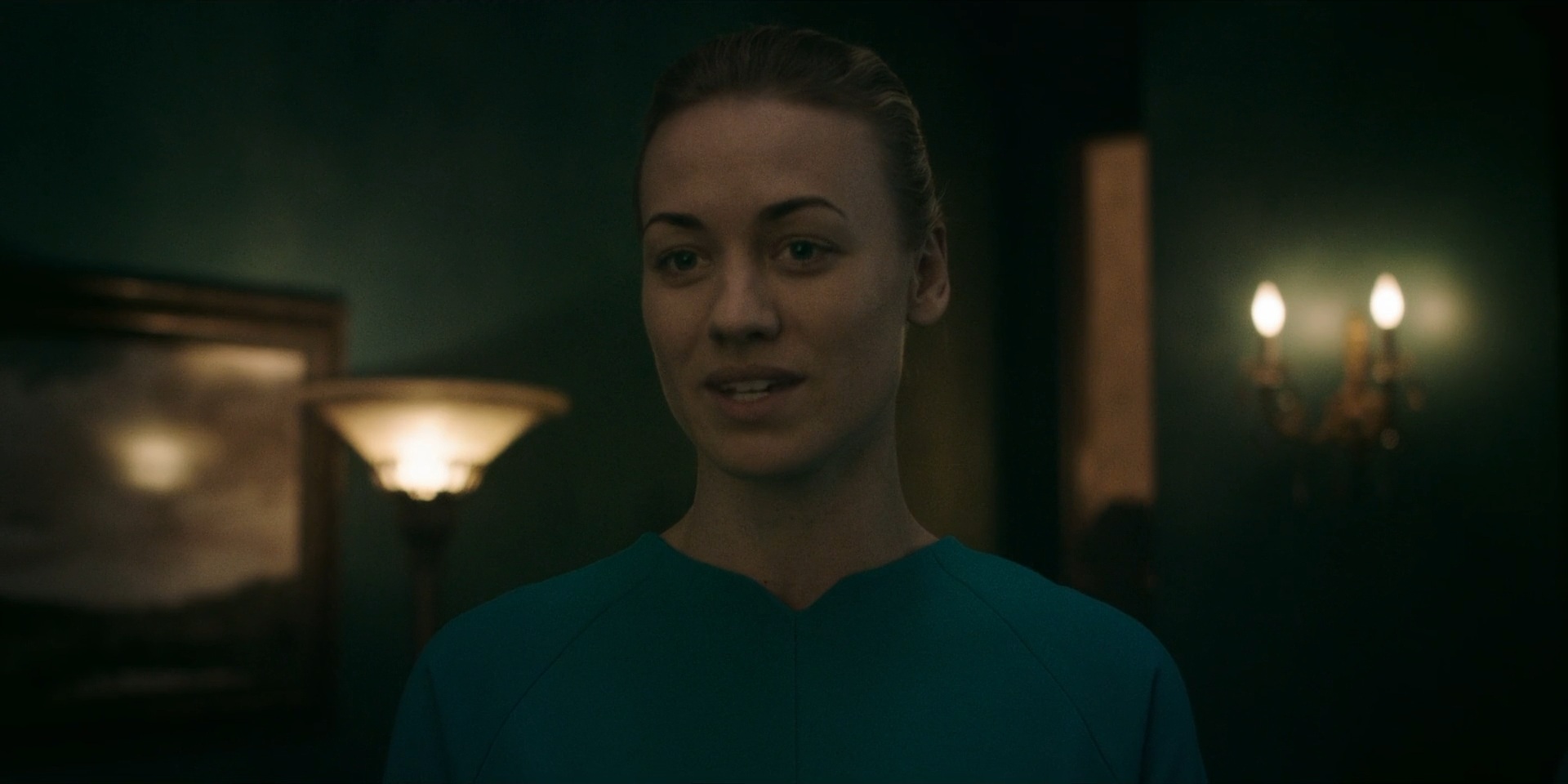 TheHandmaidsTale_1x06_AWomansPlace_0142.jpg