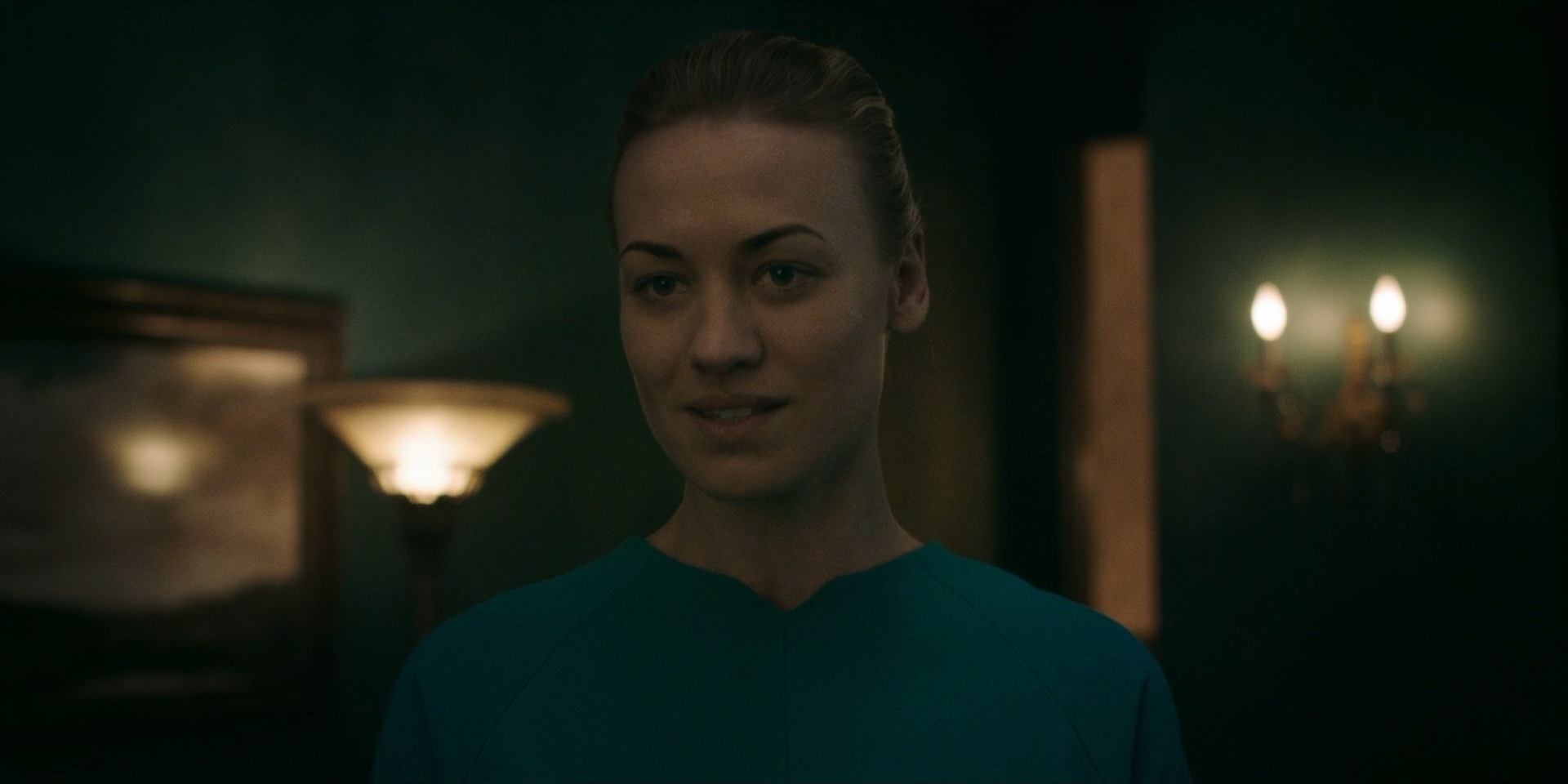 TheHandmaidsTale_1x06_AWomansPlace_0153.jpg