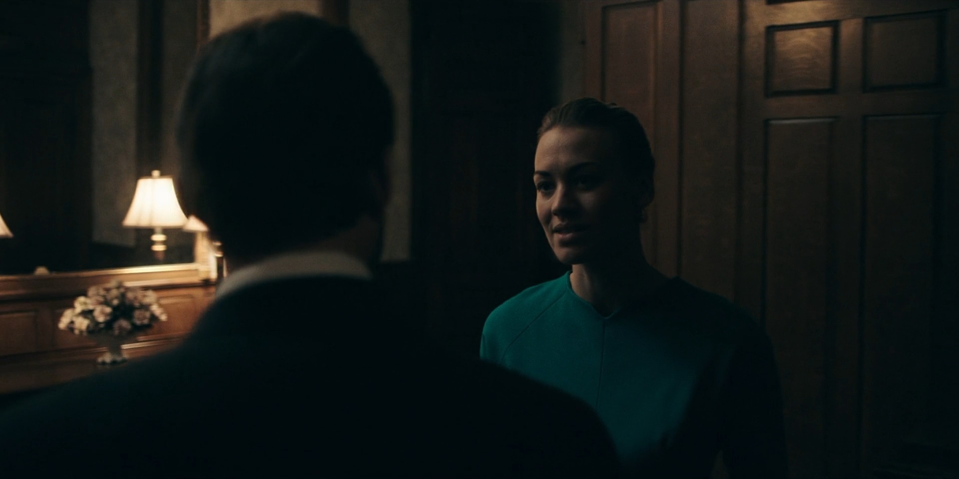 TheHandmaidsTale_1x06_AWomansPlace_0165.jpg
