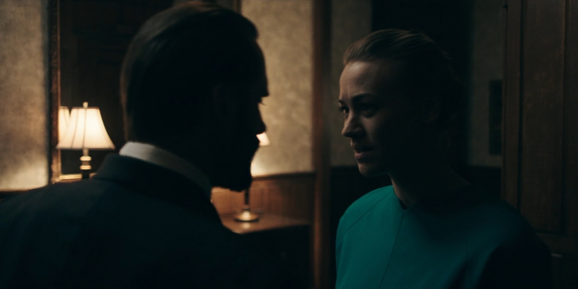 TheHandmaidsTale_1x06_AWomansPlace_0168.jpg