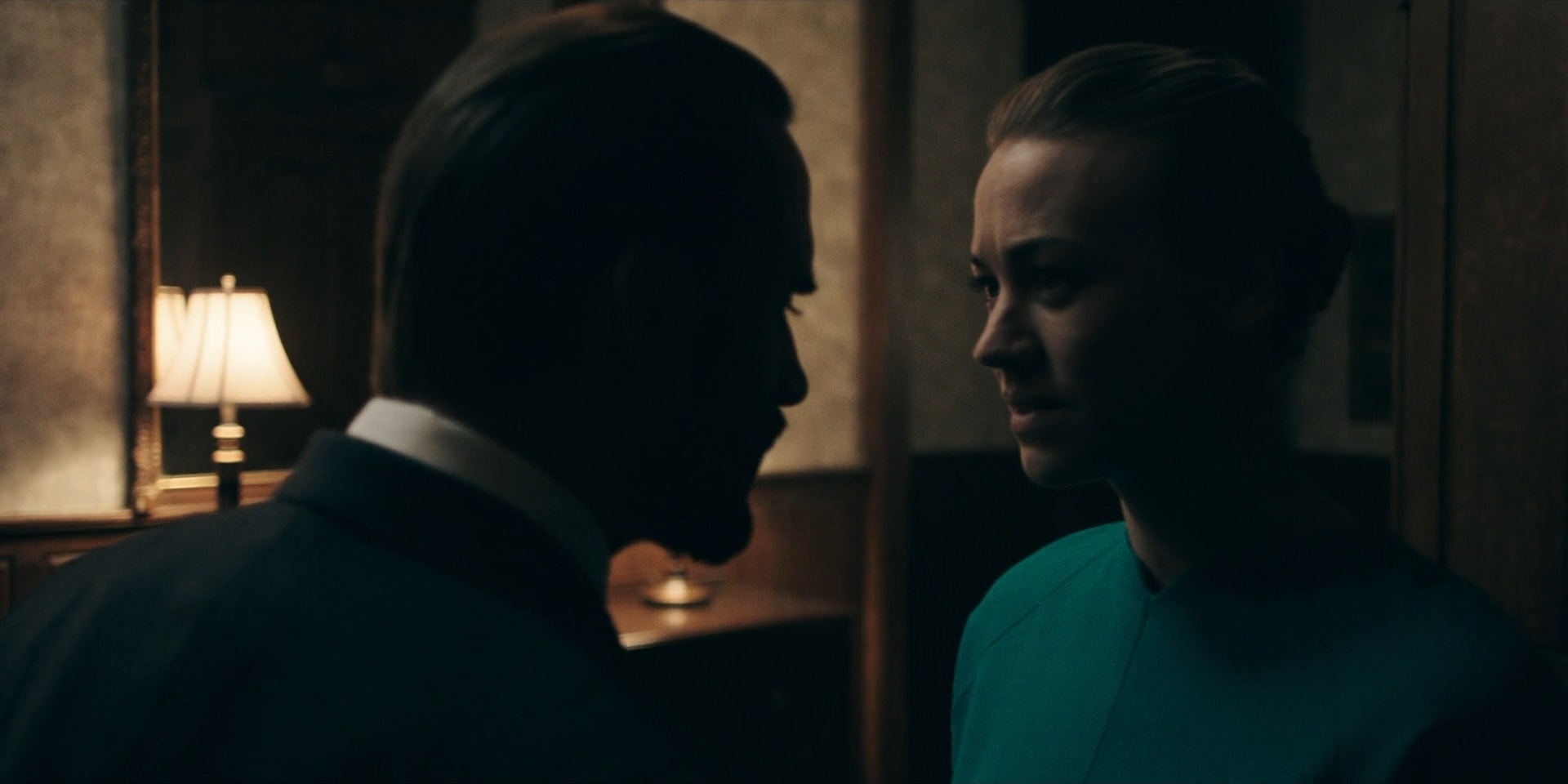 TheHandmaidsTale_1x06_AWomansPlace_0169.jpg