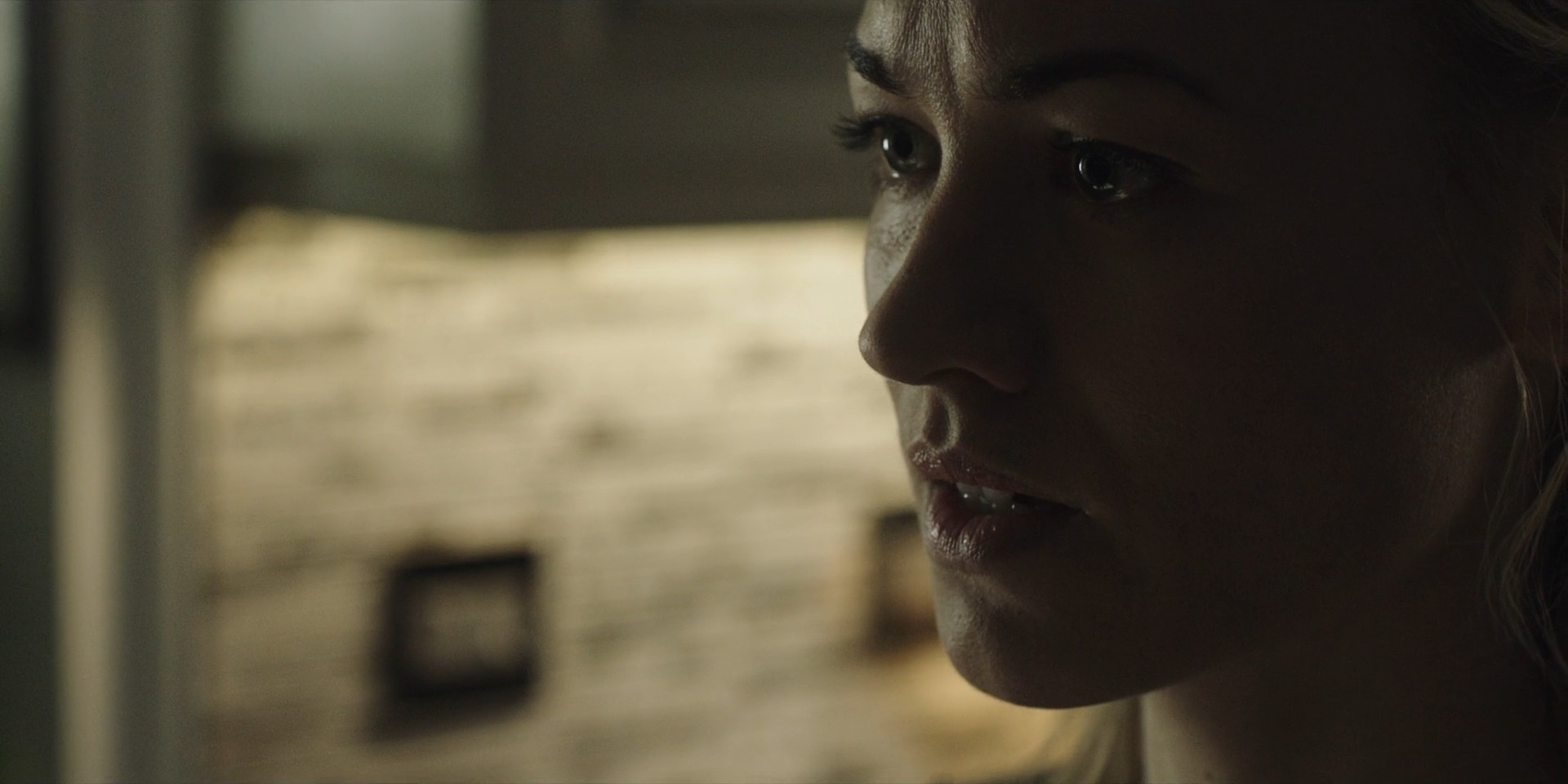 TheHandmaidsTale_1x06_AWomansPlace_0201.jpg