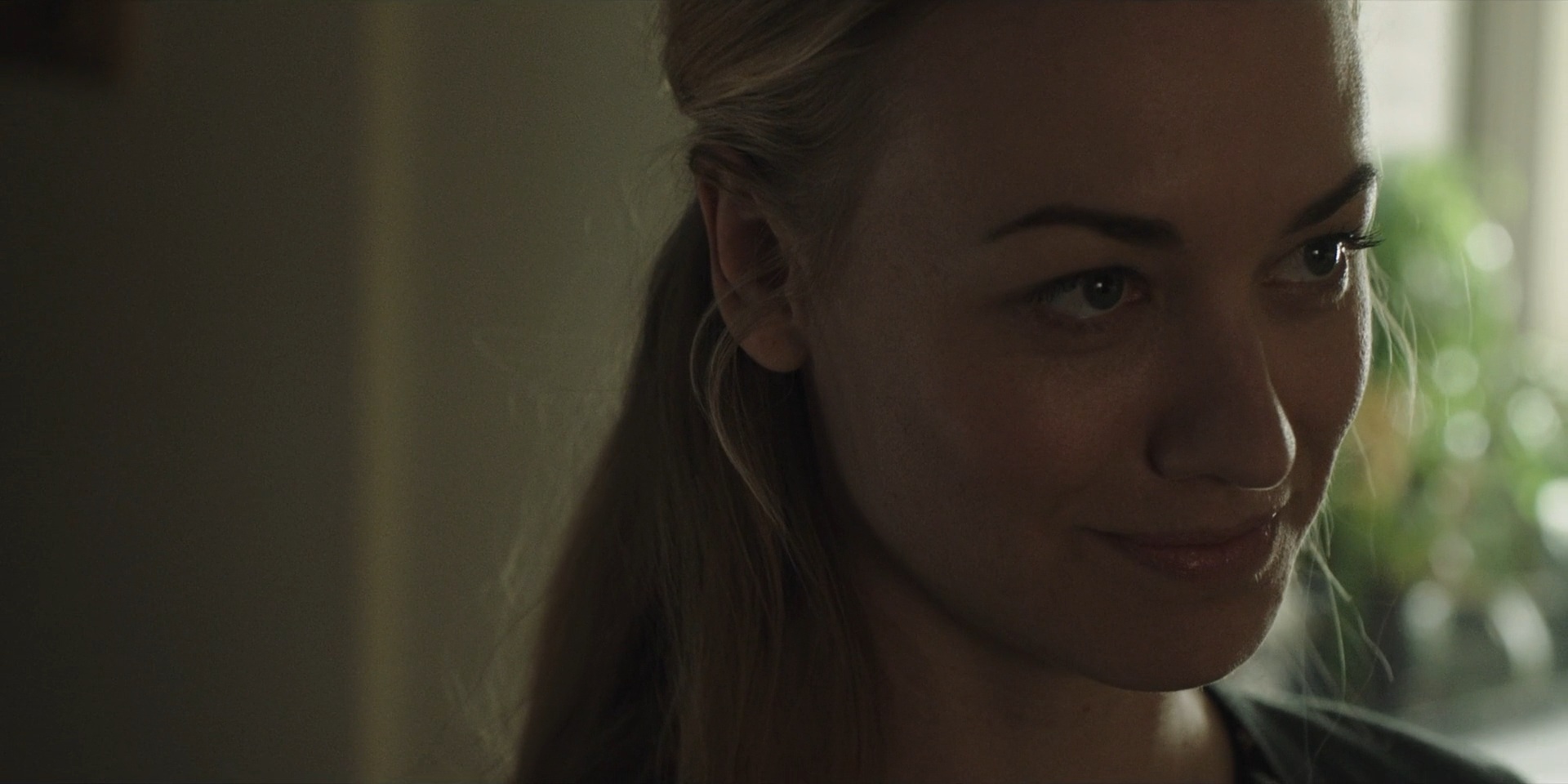 TheHandmaidsTale_1x06_AWomansPlace_0215.jpg