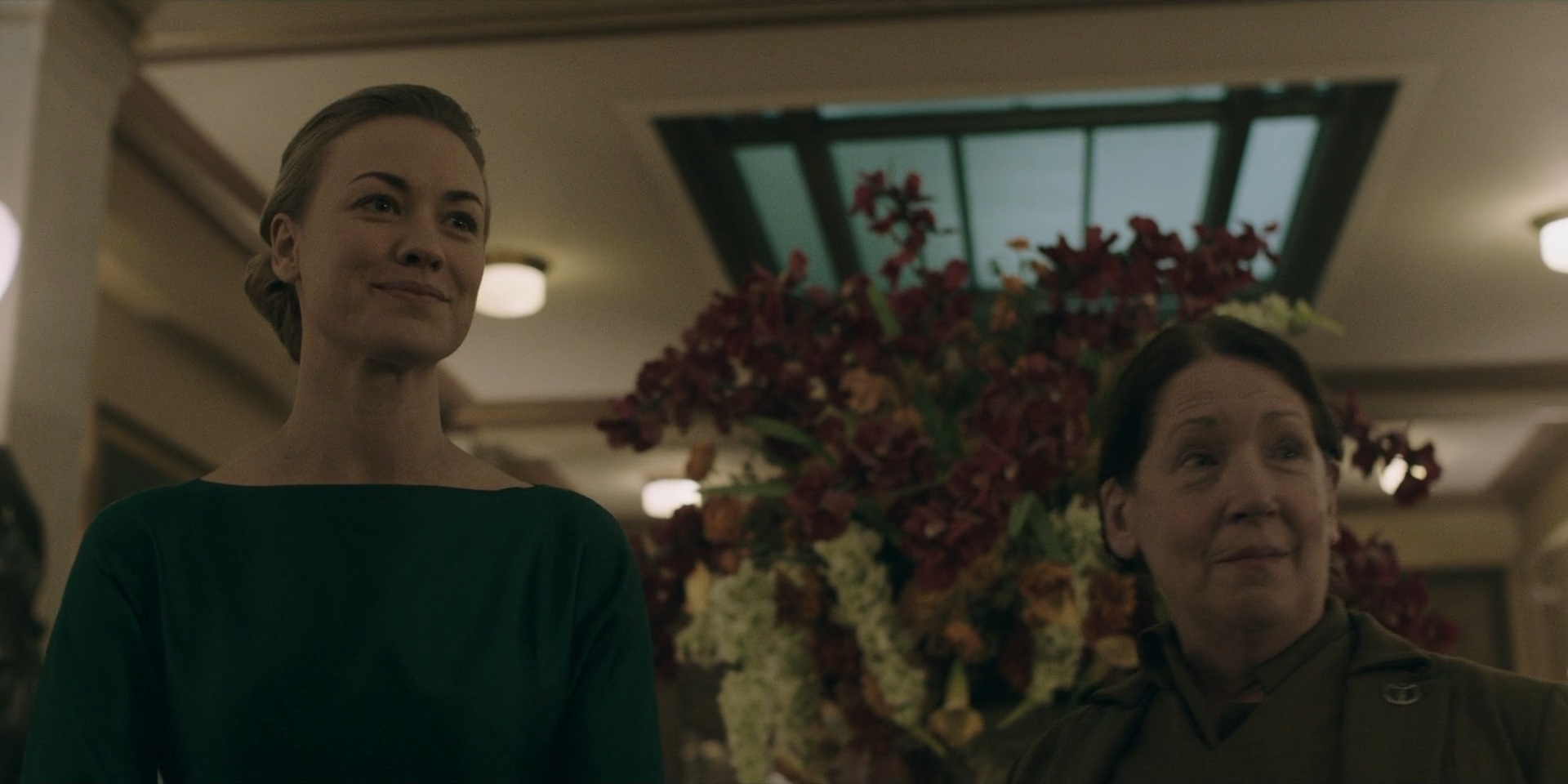 TheHandmaidsTale_1x06_AWomansPlace_0282.jpg