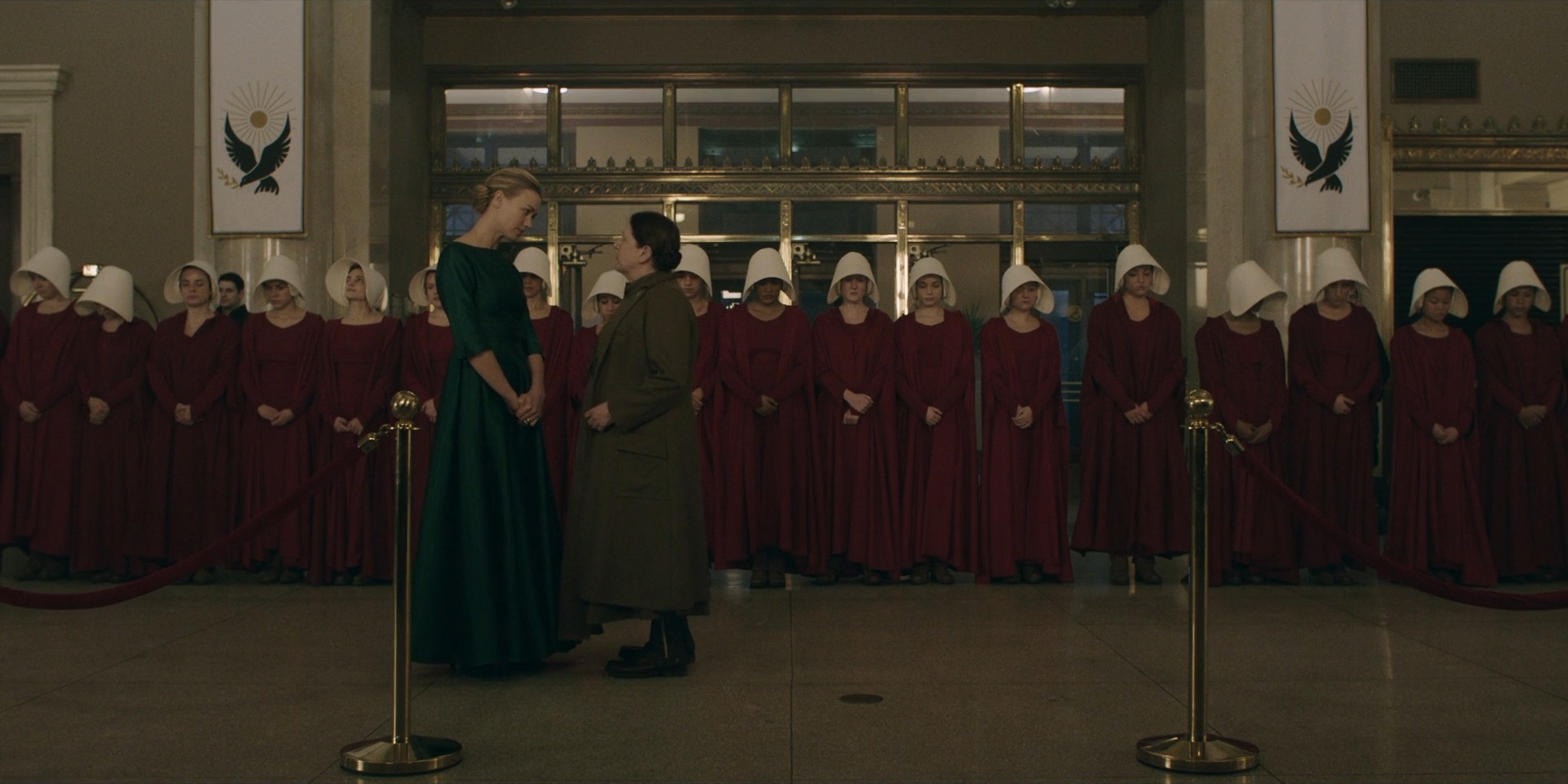 TheHandmaidsTale_1x06_AWomansPlace_0303.jpg